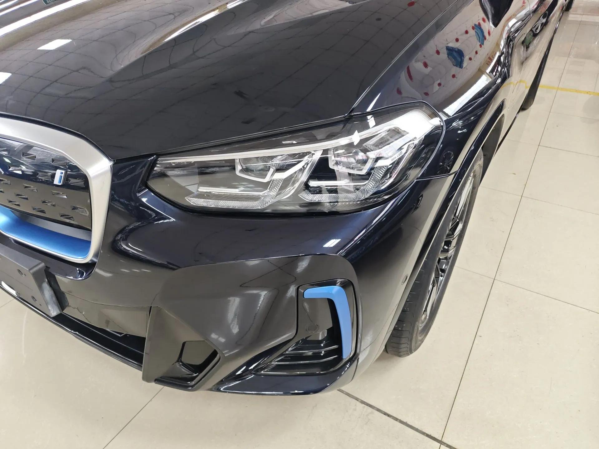 BMW iX3 2022 Leading Model — миниатюра 5