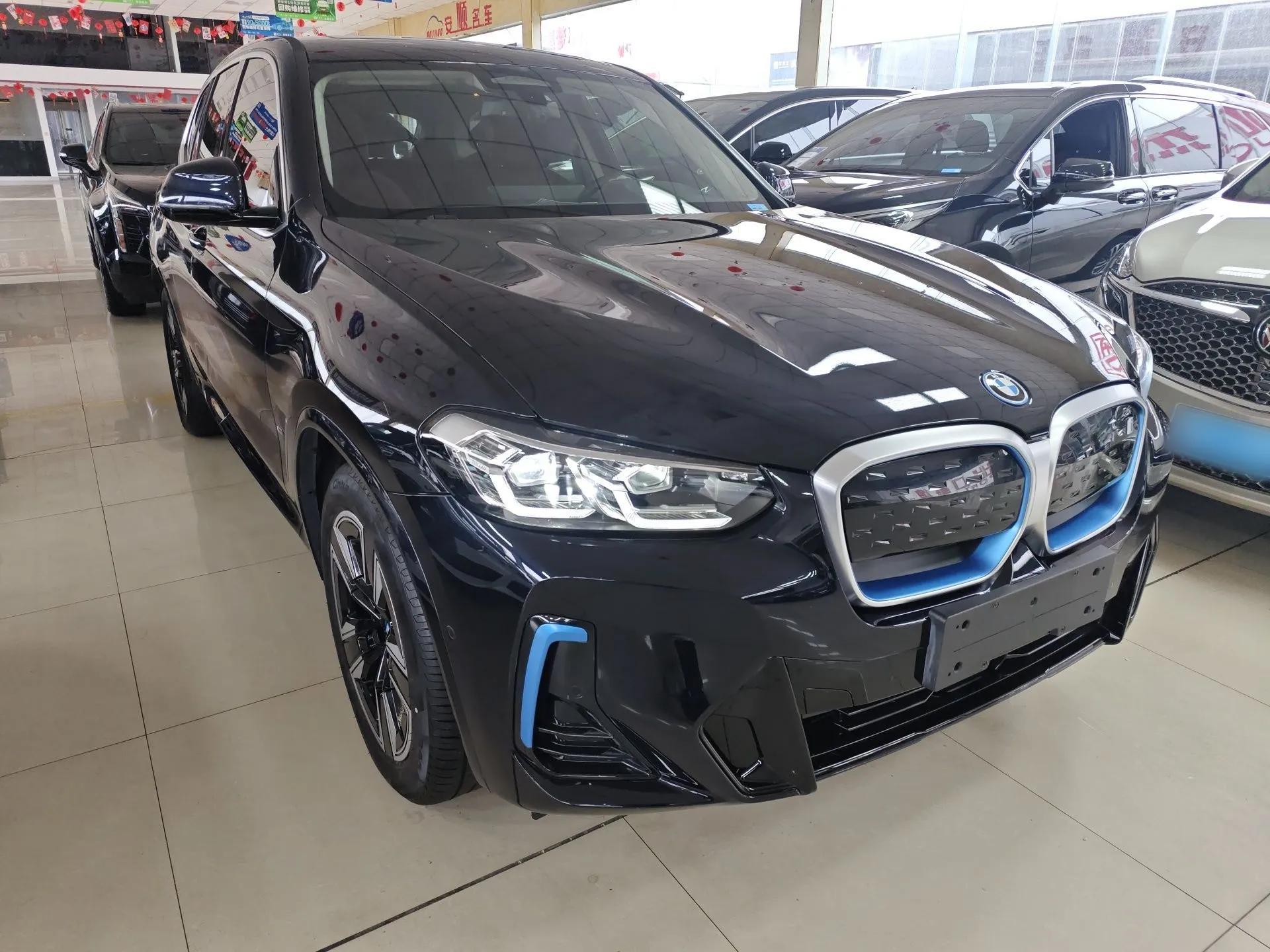 BMW iX3 2022 Leading Model — миниатюра 6