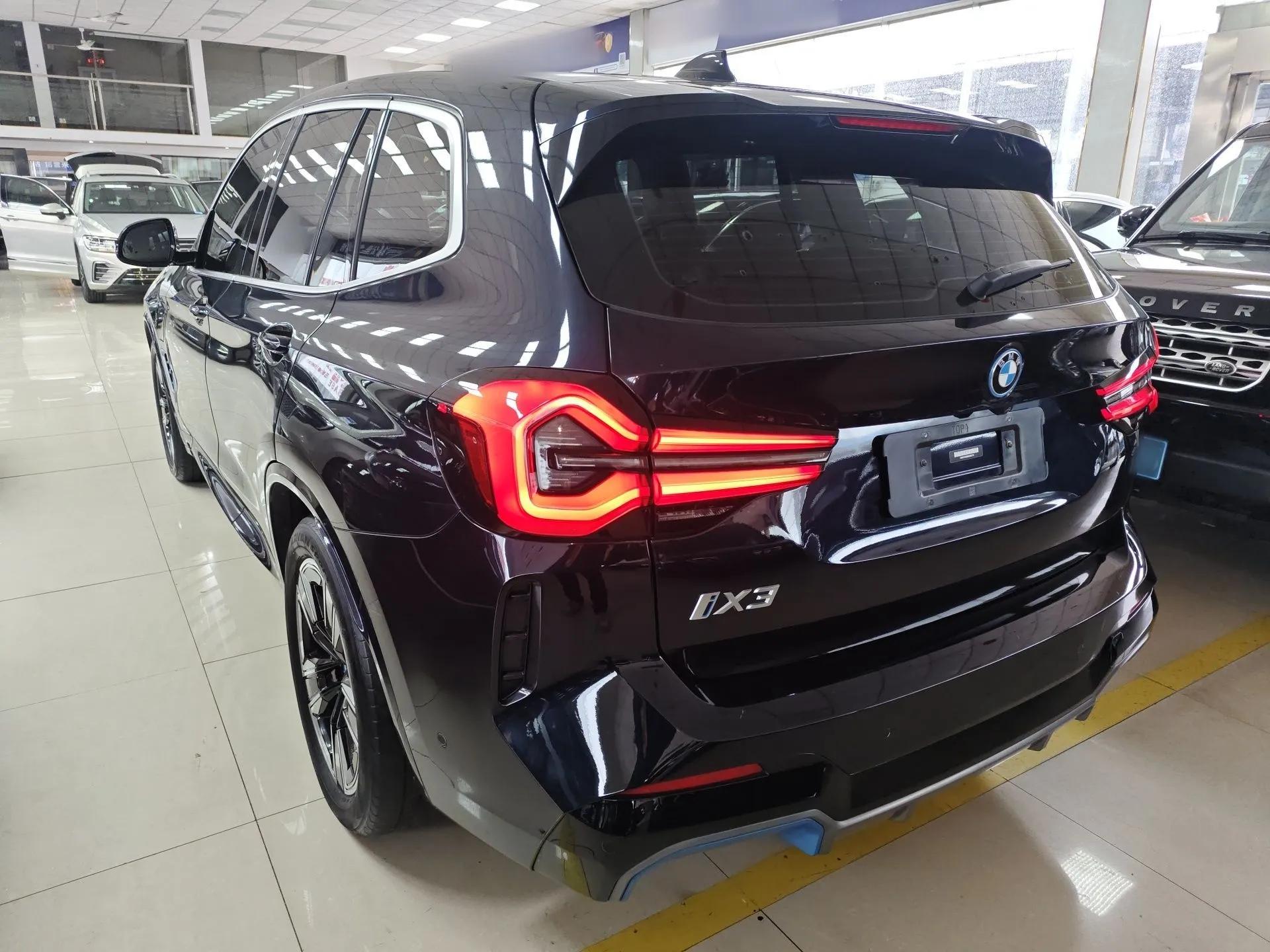 BMW iX3 2022 Leading Model — миниатюра 7