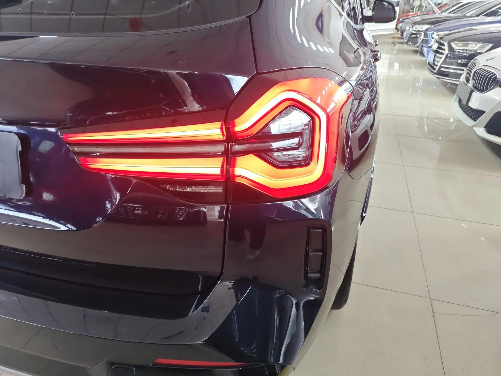 BMW iX3 2022 Leading Model — миниатюра 8