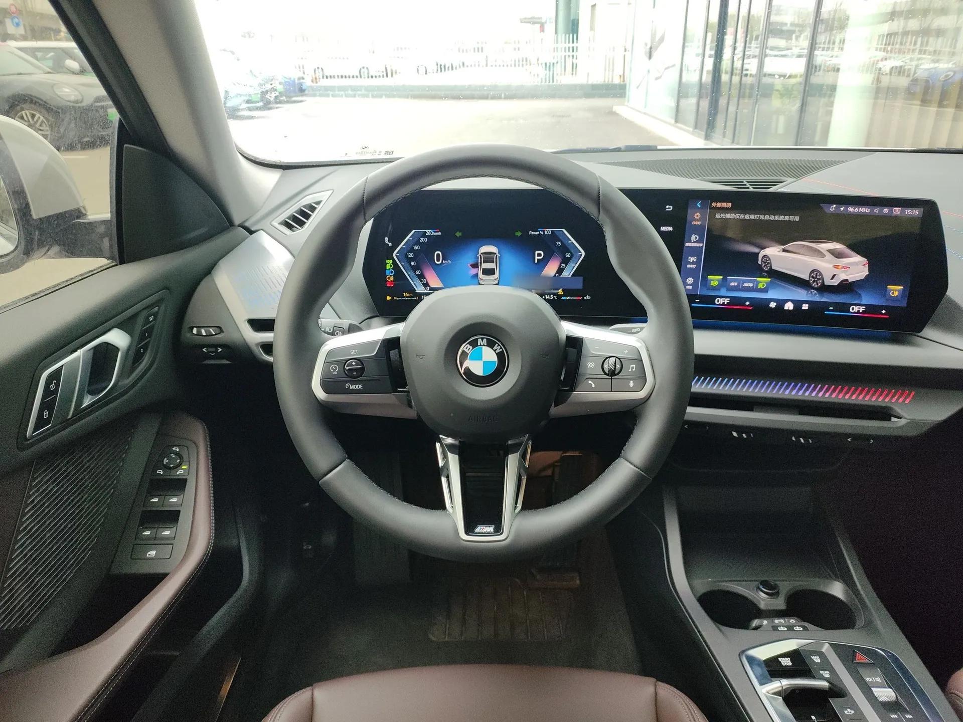 BMW 2 Series 2025 225L M Sport Package — миниатюра 14