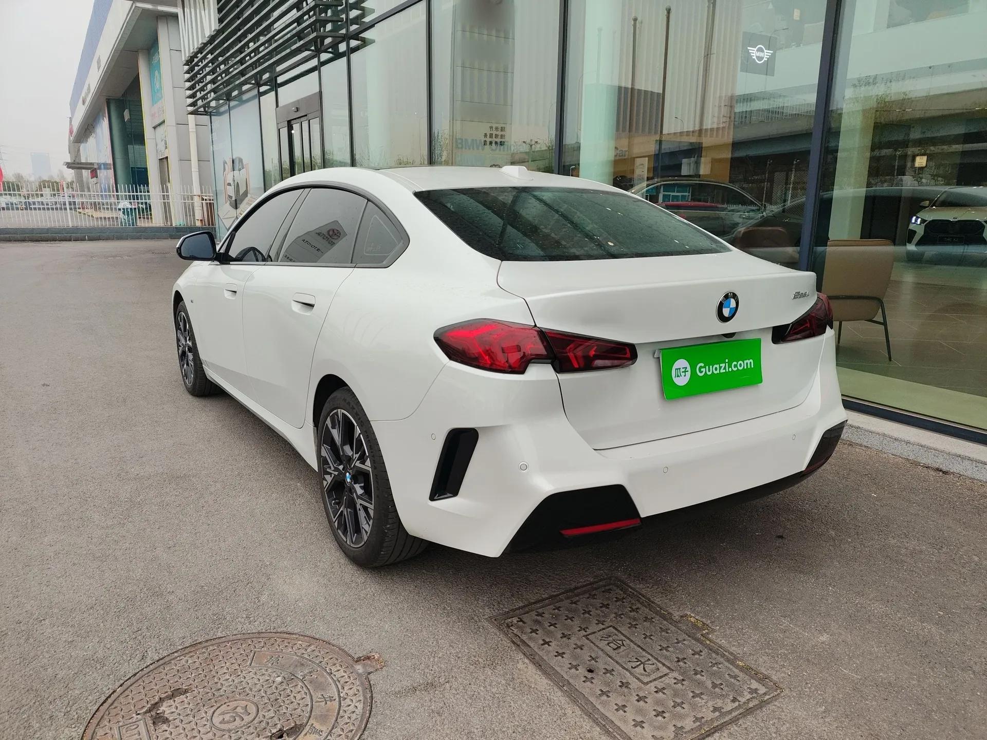 BMW 2 Series 2025 225L M Sport Package — миниатюра 4
