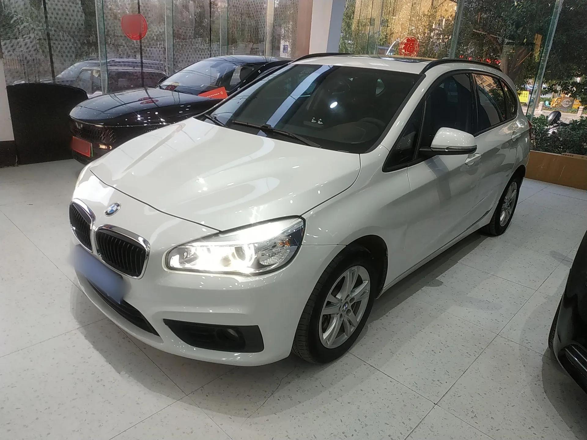 BMW 2 Series Active Tourer 2016 218i Leading Model — миниатюра 1