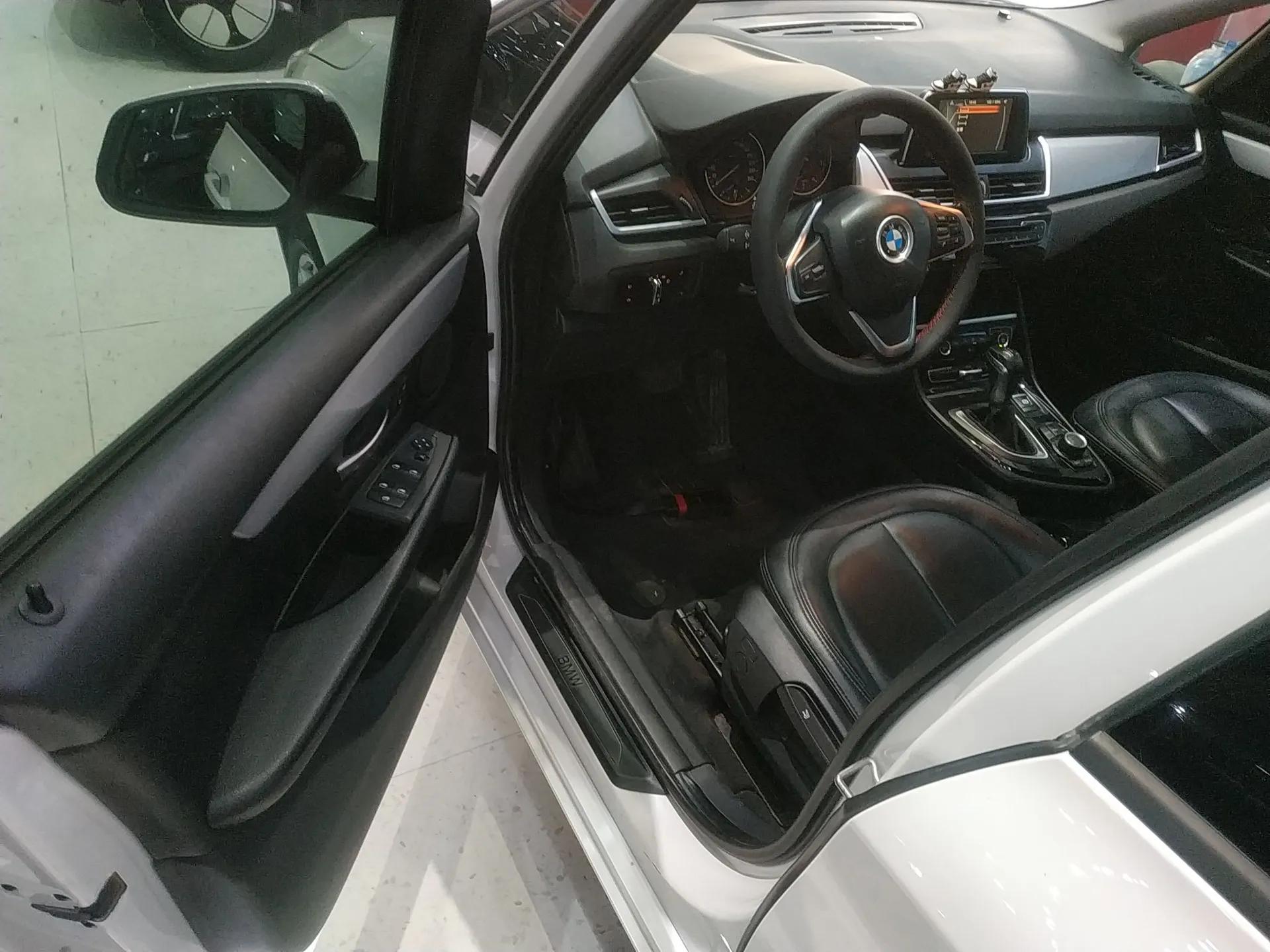 BMW 2 Series Active Tourer 2016 218i Leading Model — миниатюра 21