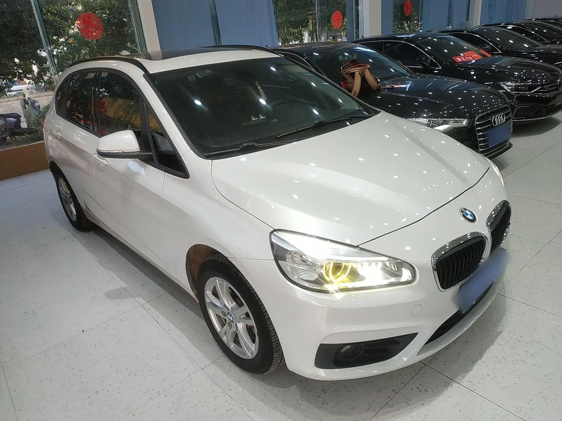 BMW 2 Series Active Tourer 2016 218i Leading Model — миниатюра 4