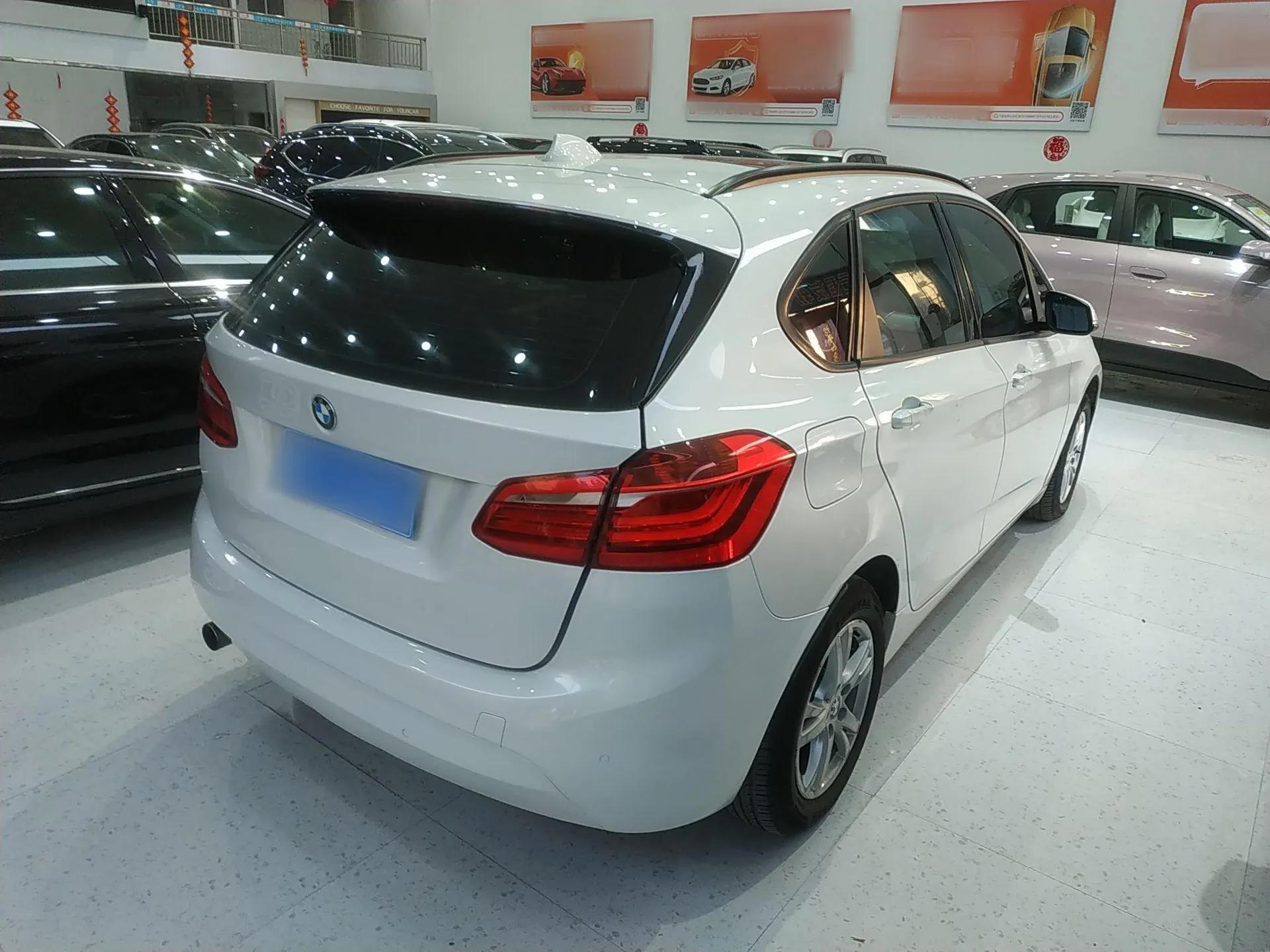 BMW 2 Series Active Tourer 2016 218i Leading Model — миниатюра 7