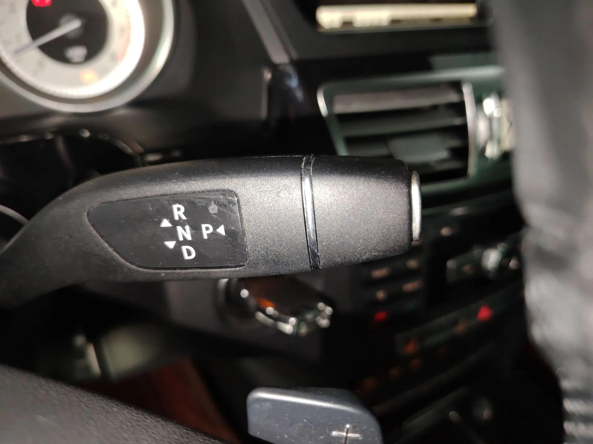 Mercedes-Benz E-Class 2014 E 300 L Sport Edition — миниатюра 15