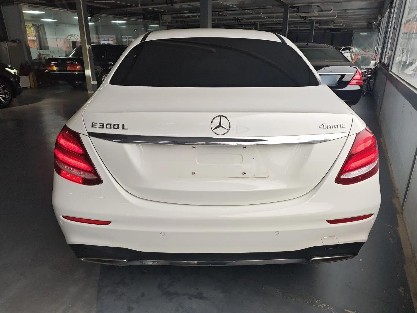 Mercedes-Benz E-Class 2018 Facelift E 200 L Sport 4MATIC — миниатюра 3