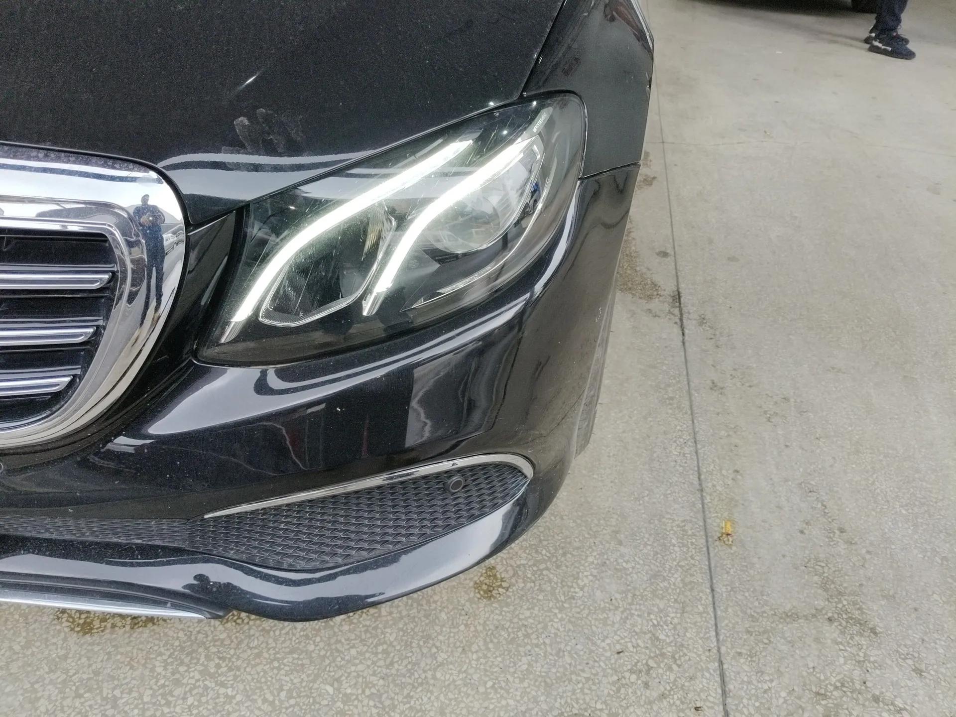 Mercedes-Benz E-Class 2020 E 300 L Sporty and Stylish Model — миниатюра 5