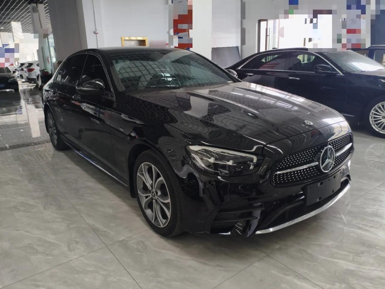 Mercedes-Benz E-Class 2021 E 300 L Sporty and Stylish Model — миниатюра 3