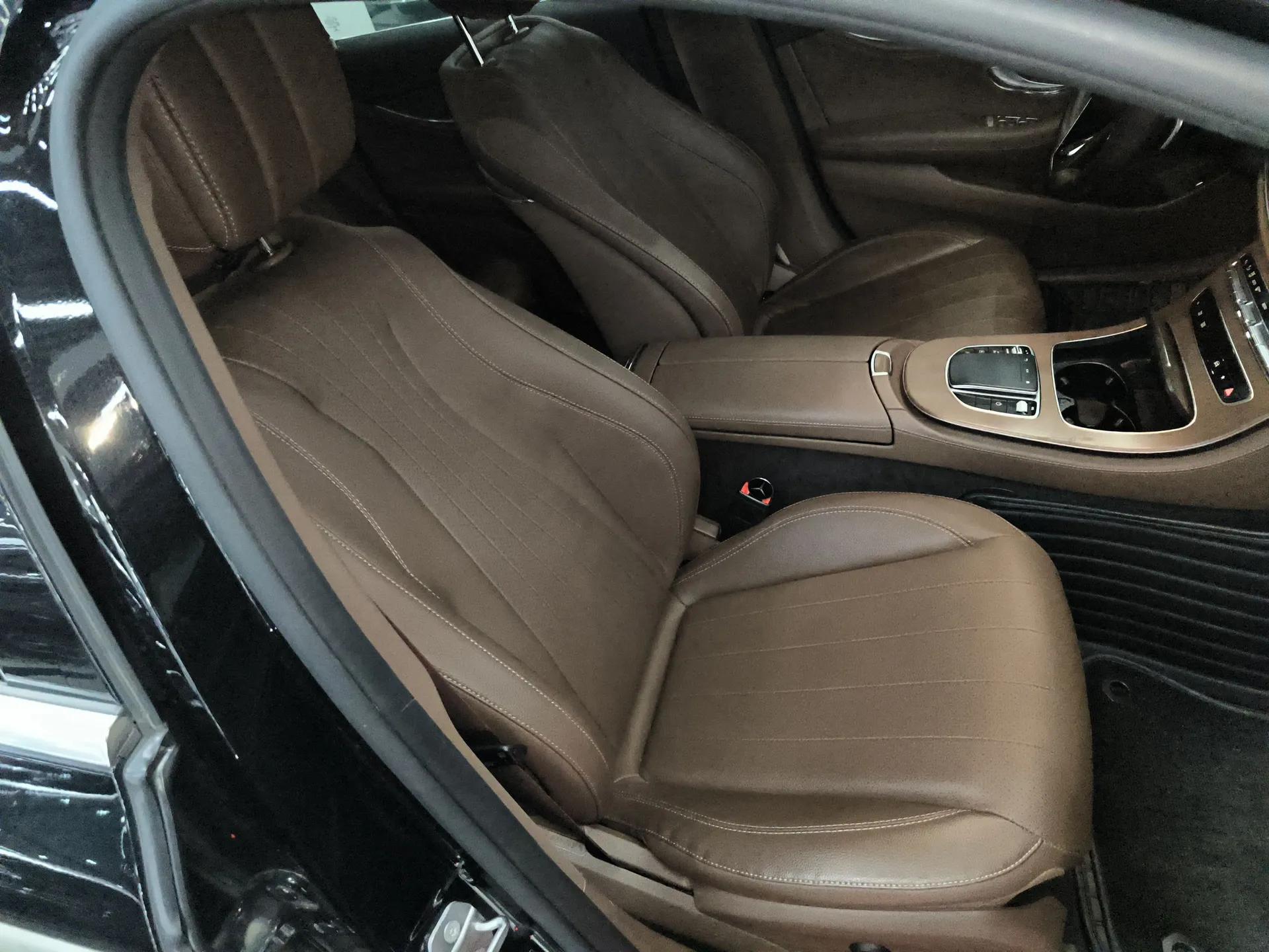 Mercedes-Benz E-Class 2021 Facelift E 300 L Stylish Edition — миниатюра 23