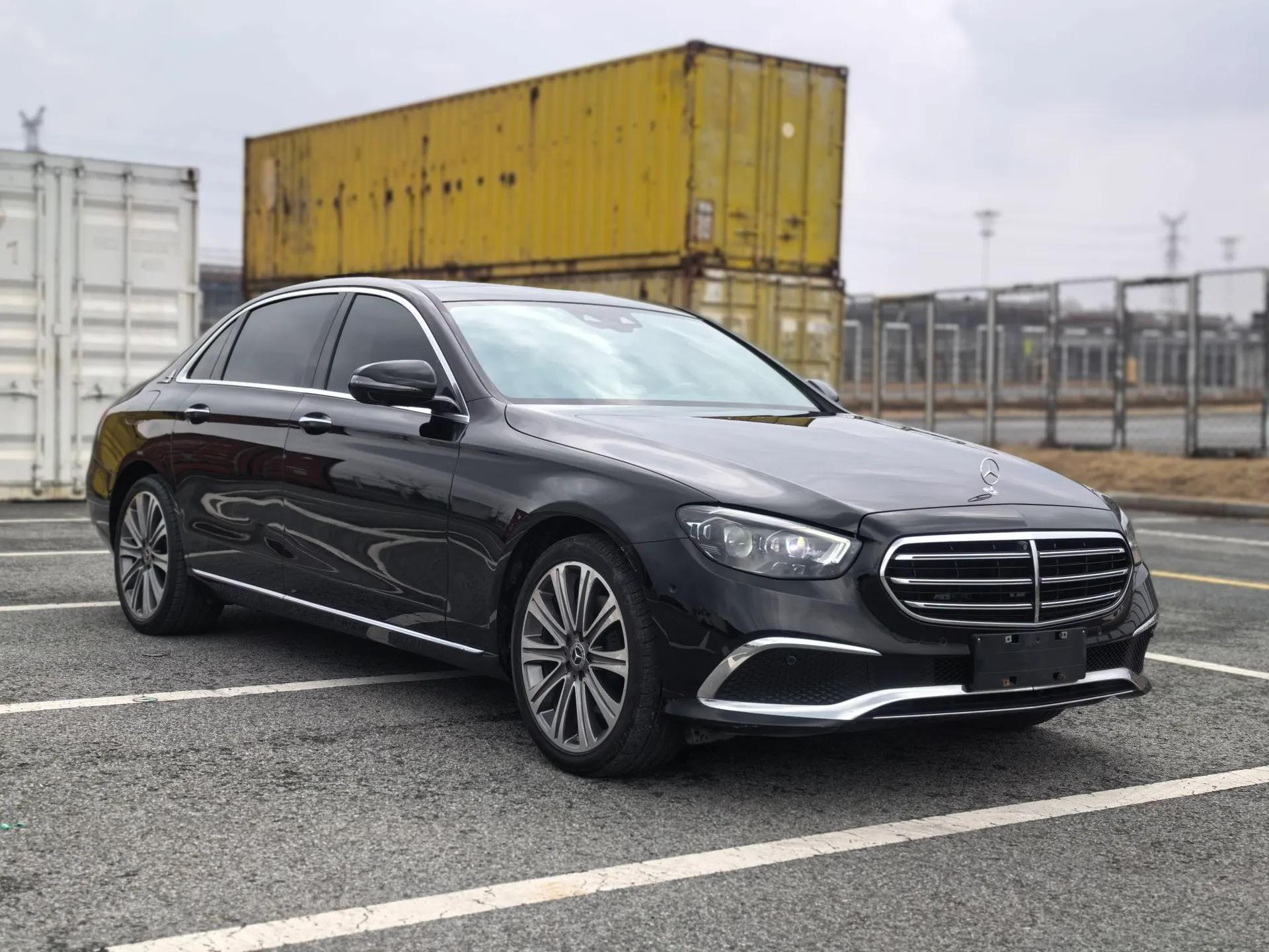 Mercedes-Benz E-Class 2021 E 300 L Premium Edition — миниатюра 3