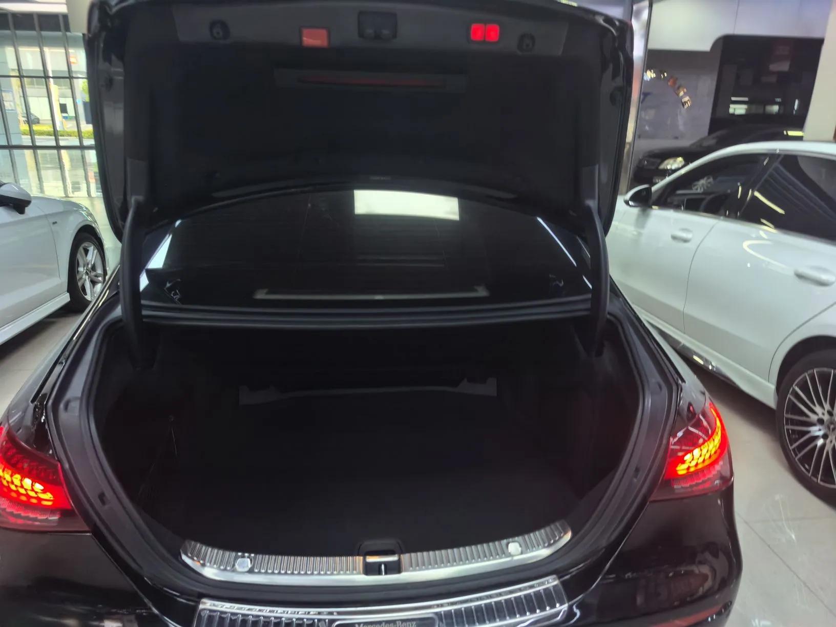 Mercedes-Benz E-Class 2021 E 300 L Premium Edition — миниатюра 8