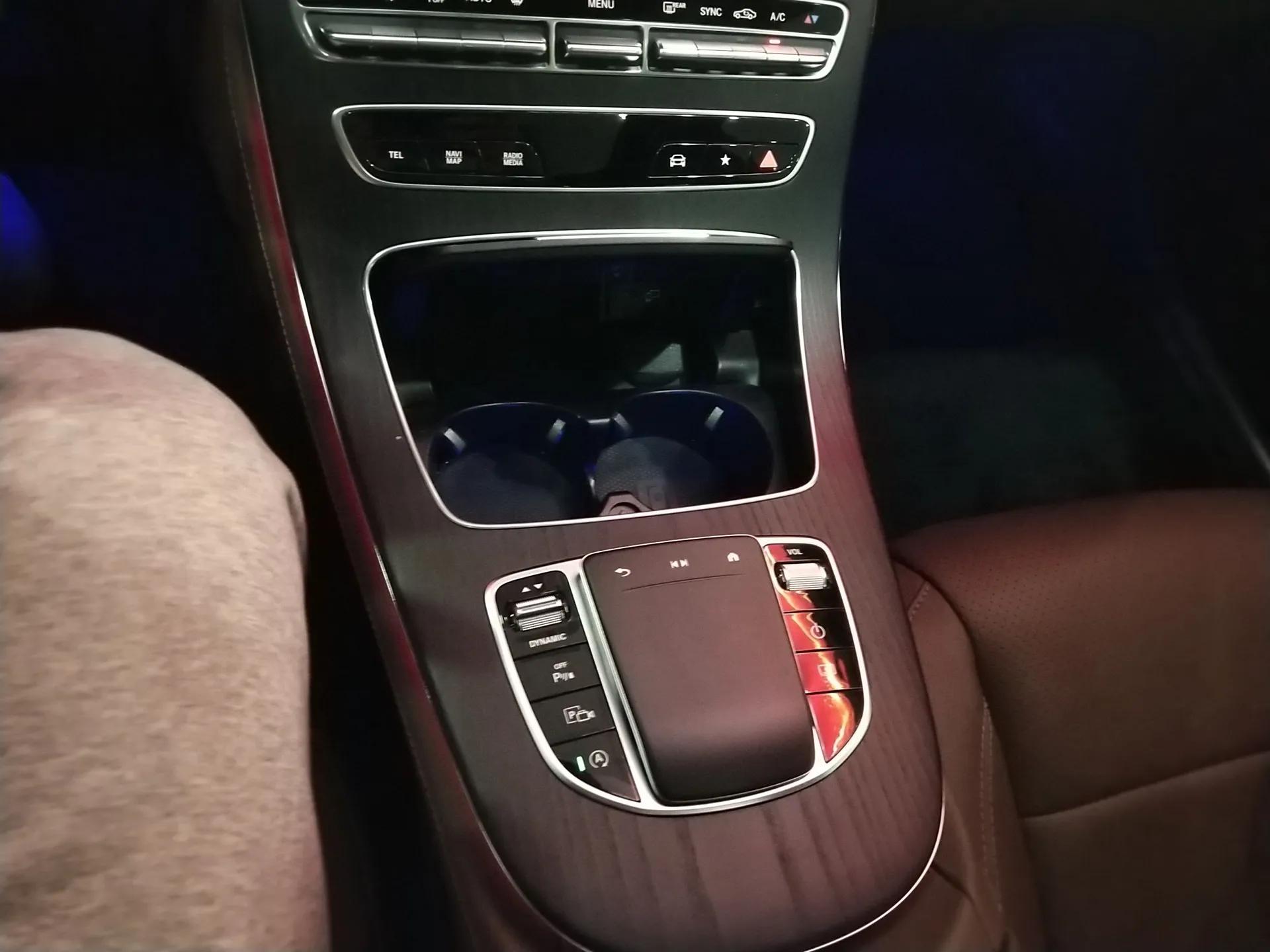 Mercedes-Benz E-Class 2023 Restyled E 300 L Sport Luxury Edition — миниатюра 17