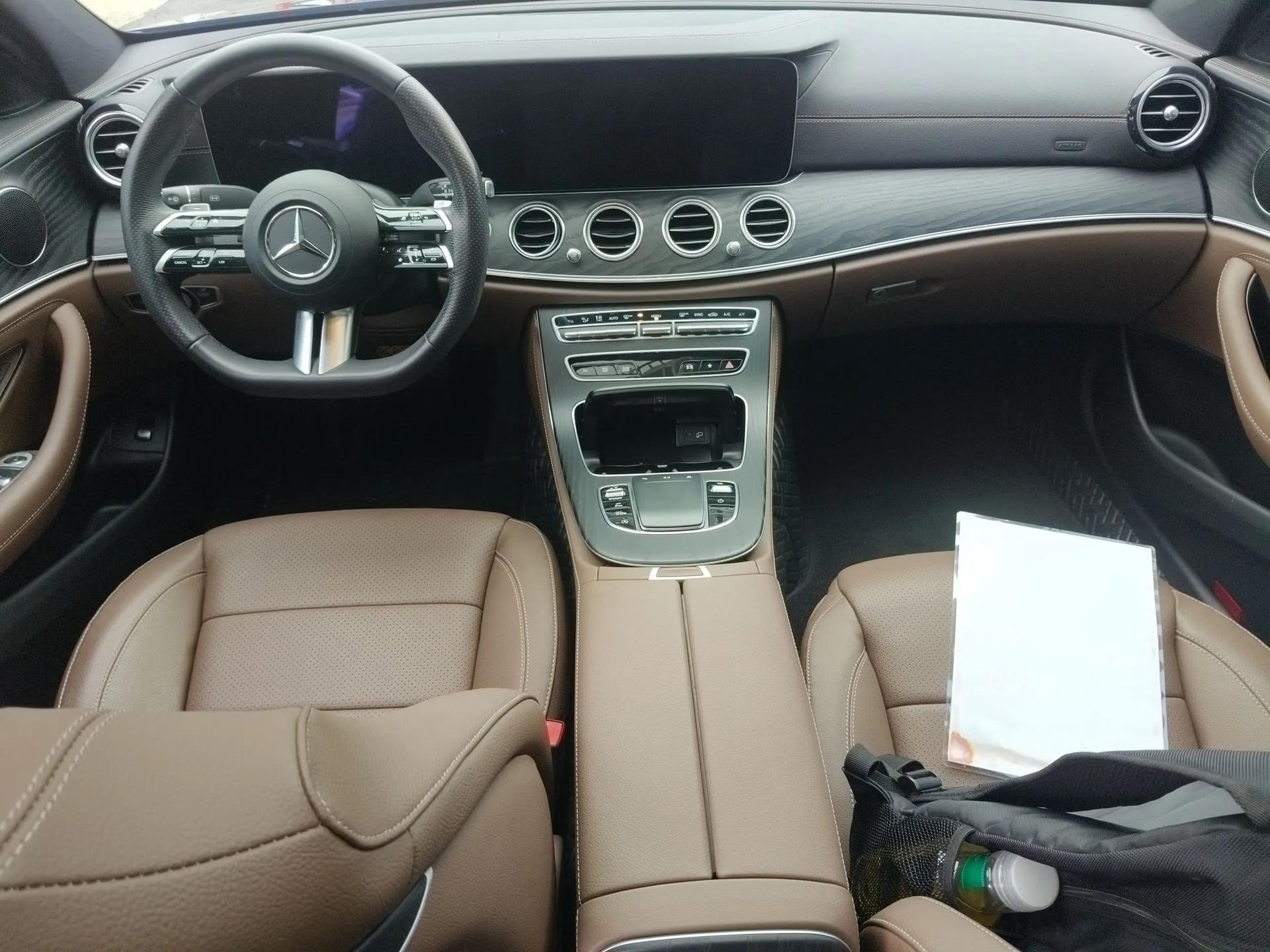Mercedes-Benz E-Class 2023 E 300 L Sporty and Stylish Model — миниатюра 13