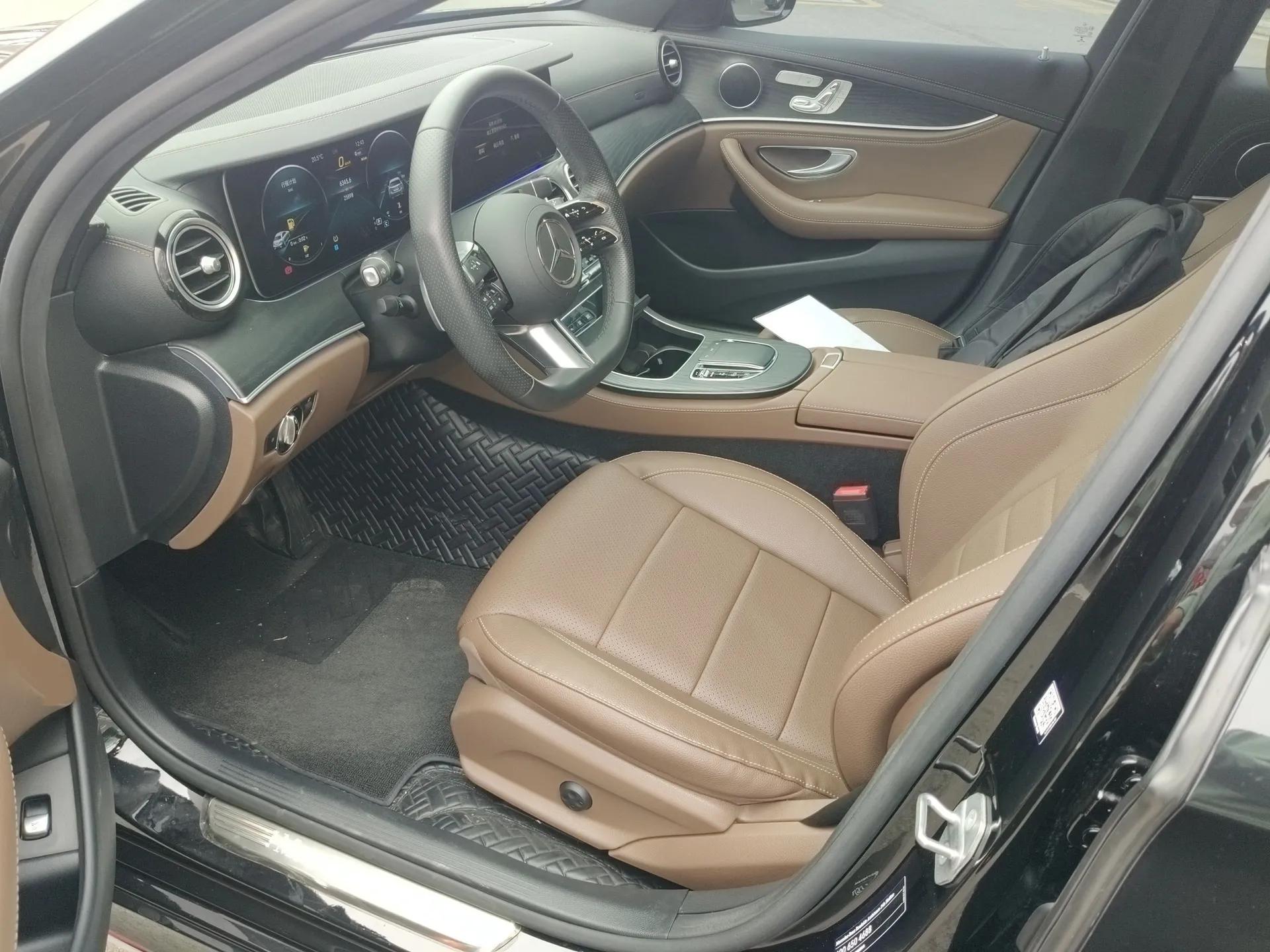 Mercedes-Benz E-Class 2023 E 300 L Sporty and Stylish Model — миниатюра 18