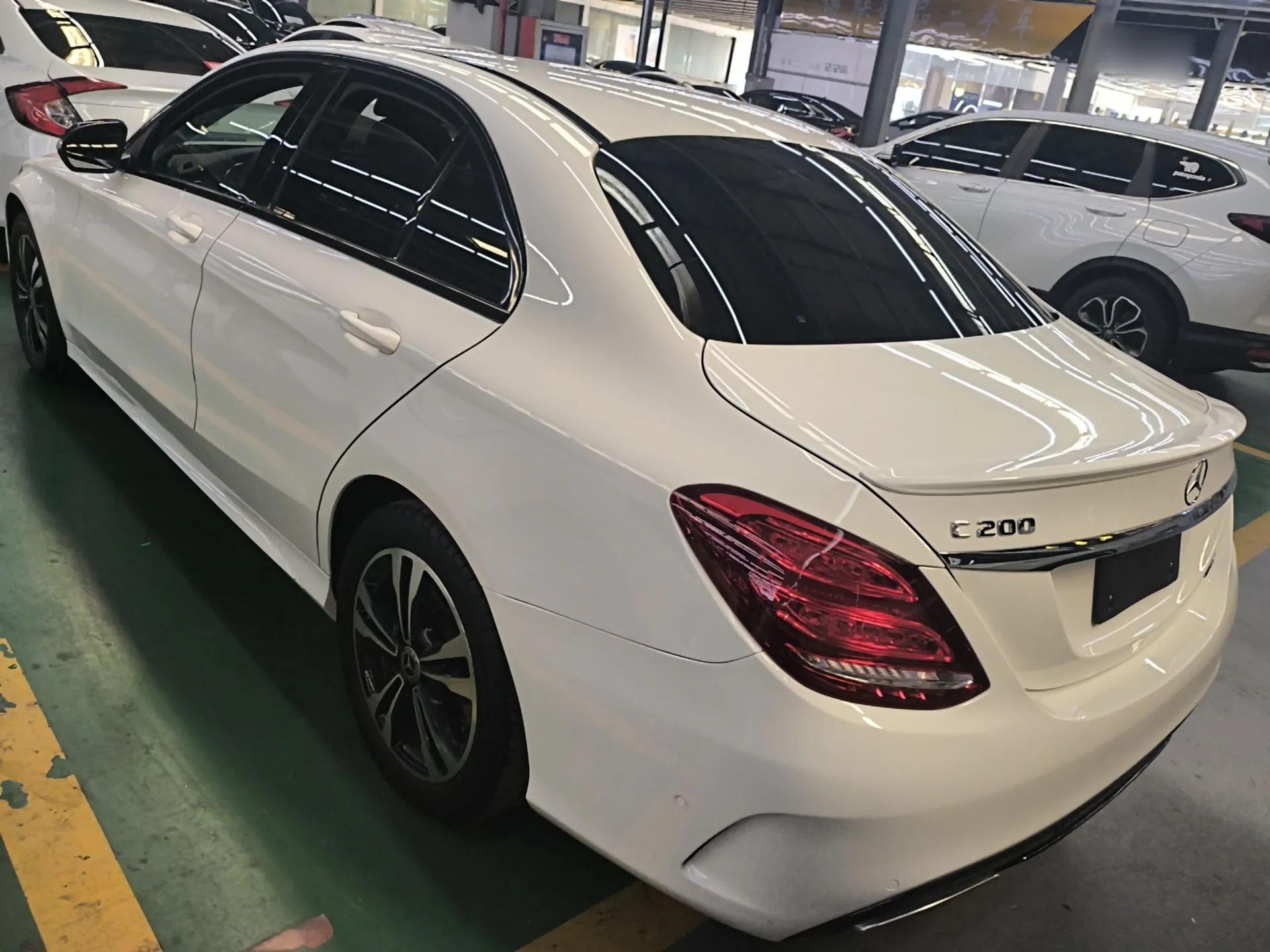 Mercedes-Benz C-Class 2017 Restyled C 200 Sport Edition — миниатюра 4