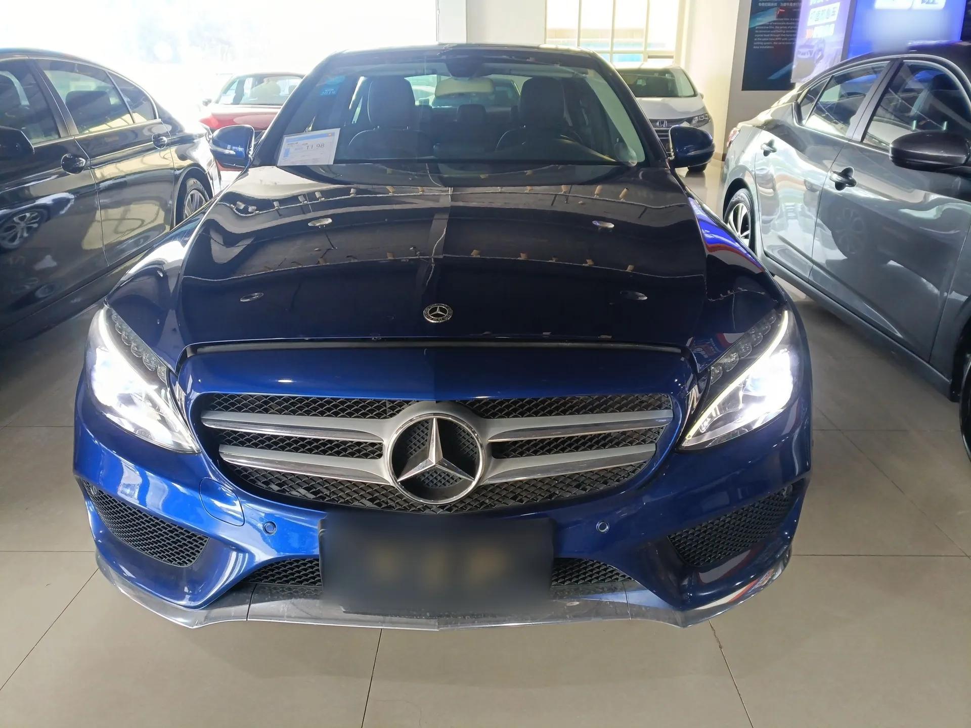 Mercedes-Benz C-Class 2017 Restyled C 180 L Fashion Edition Sport Version — миниатюра 2