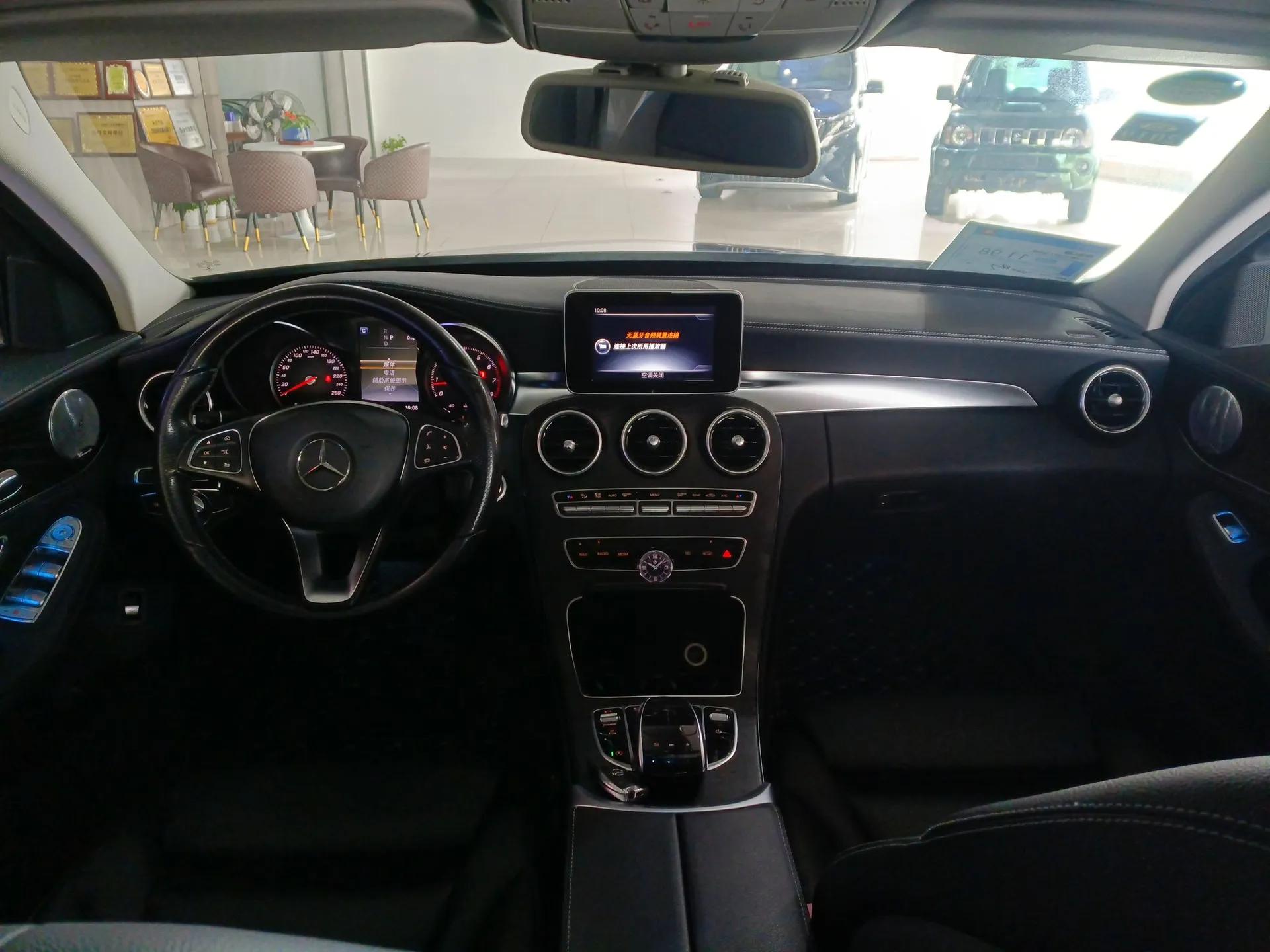 Mercedes-Benz C-Class 2017 Restyled C 180 L Fashion Edition Sport Version — миниатюра 12