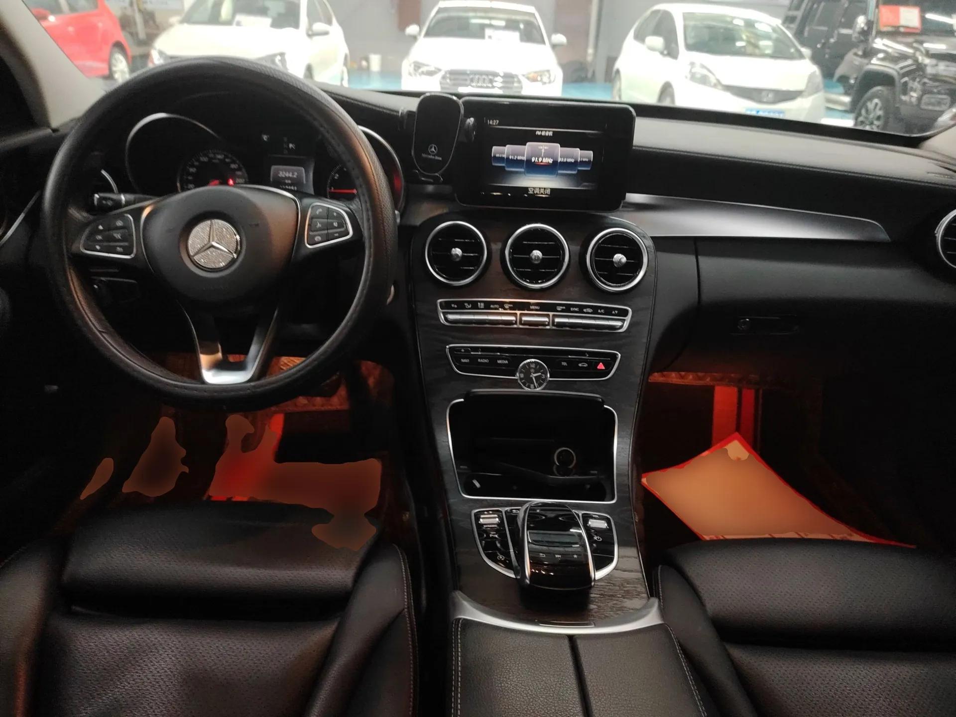 Mercedes-Benz C-Class 2017 C 200 L Sport Edition — миниатюра 13