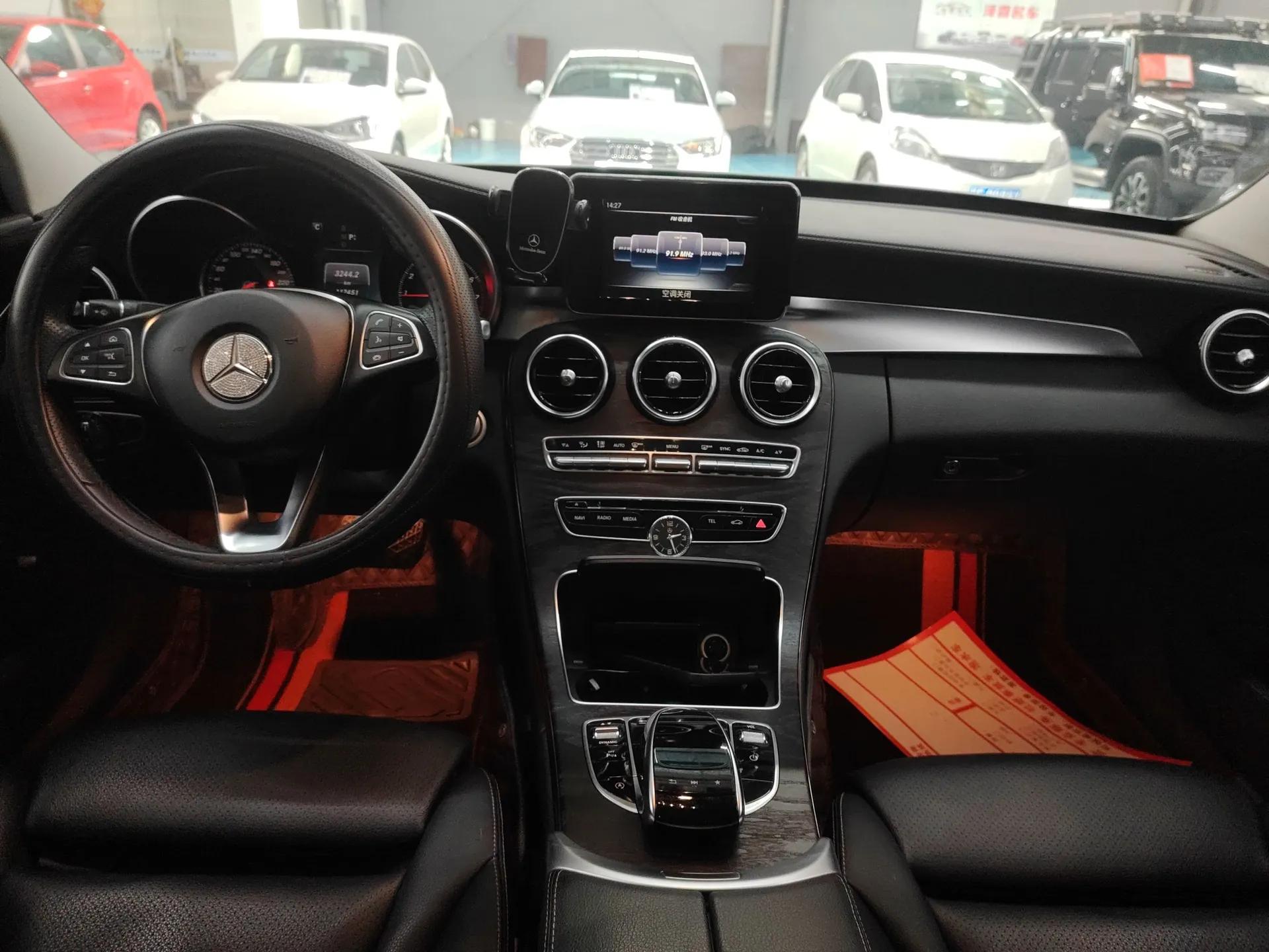 Mercedes-Benz C-Class 2017 C 200 L Sport Edition — миниатюра 17