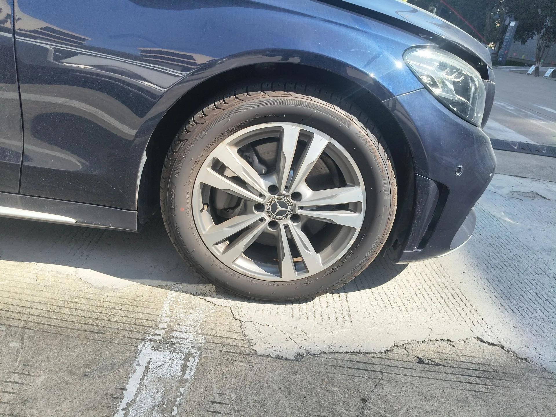 Mercedes-Benz C-Class 2019 C 180 L Fashion Edition Sport Version — миниатюра 3