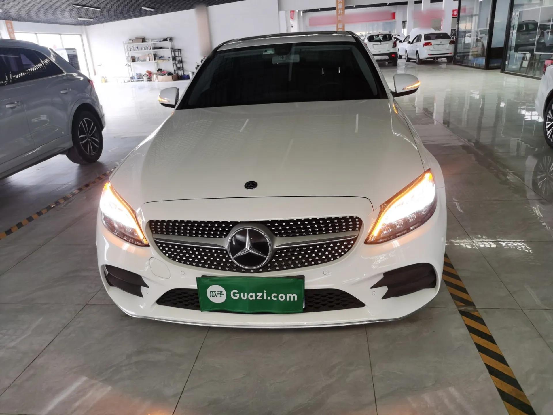 Mercedes-Benz C-Class 2019 C 180 L Fashion Edition Sport Version — миниатюра 2