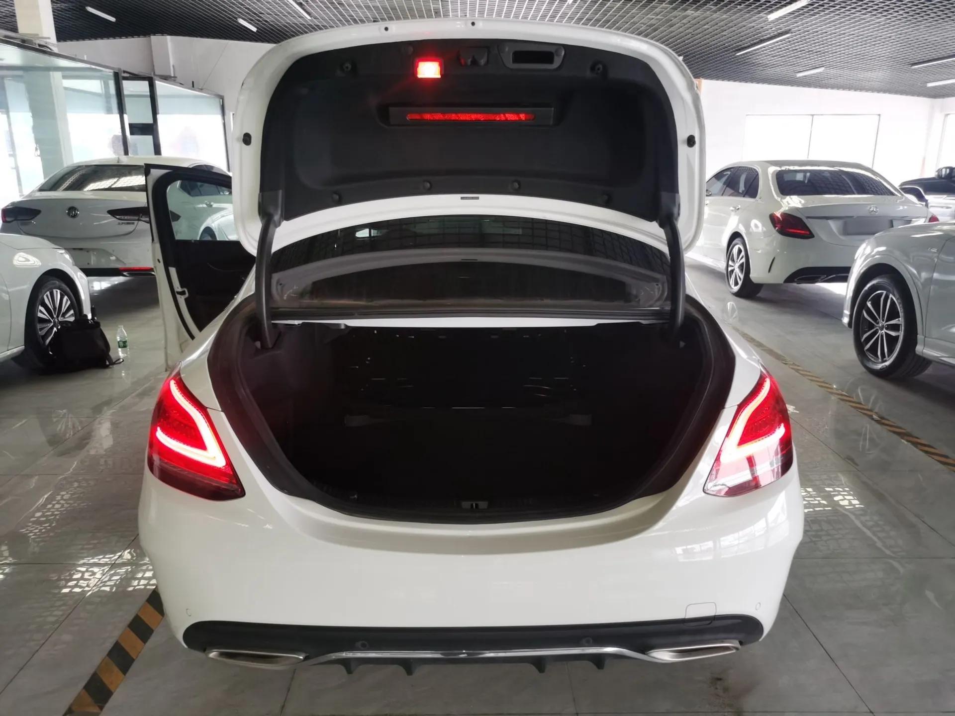 Mercedes-Benz C-Class 2019 C 180 L Fashion Edition Sport Version — миниатюра 21