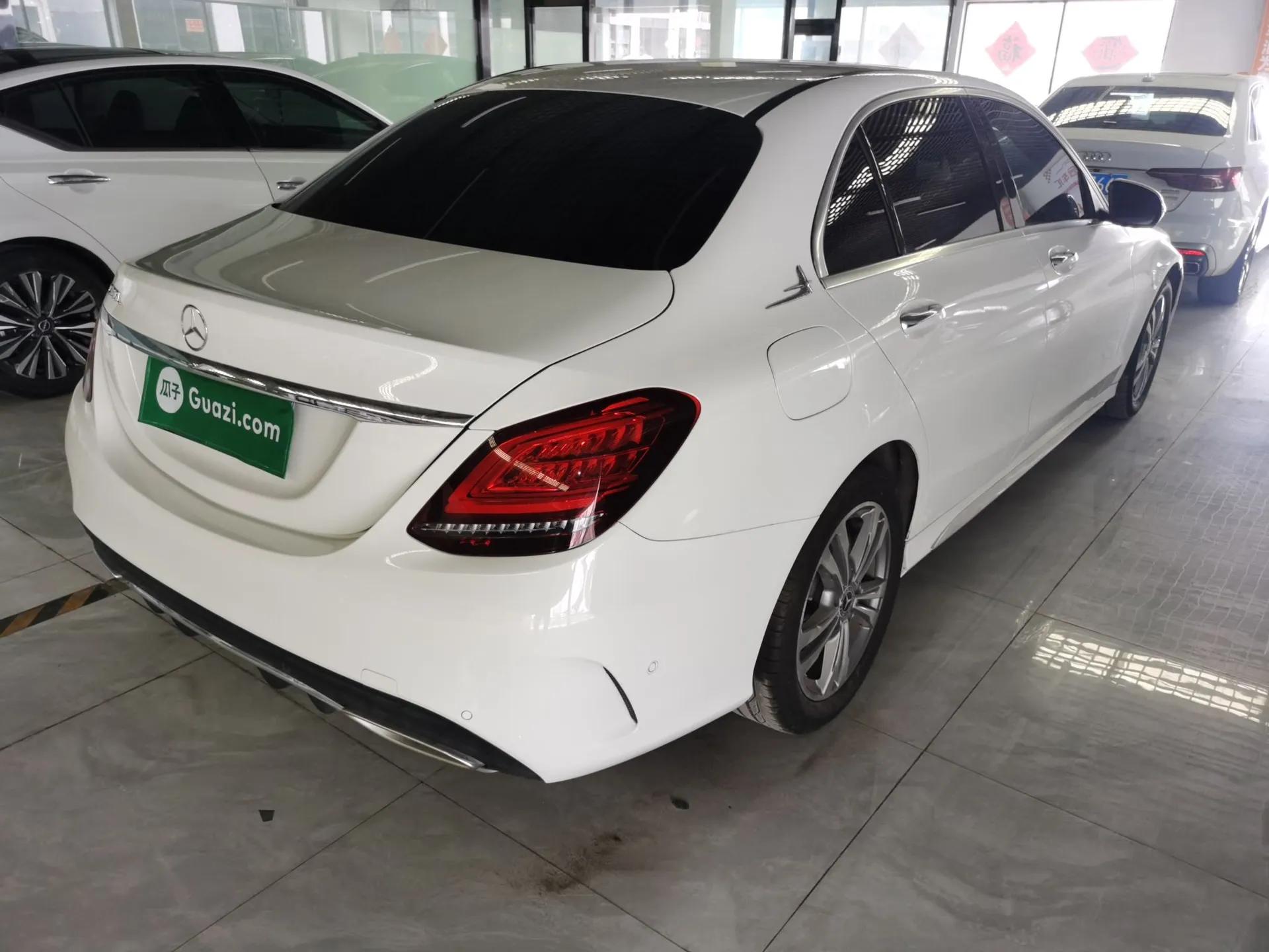 Mercedes-Benz C-Class 2019 C 180 L Fashion Edition Sport Version — миниатюра 4