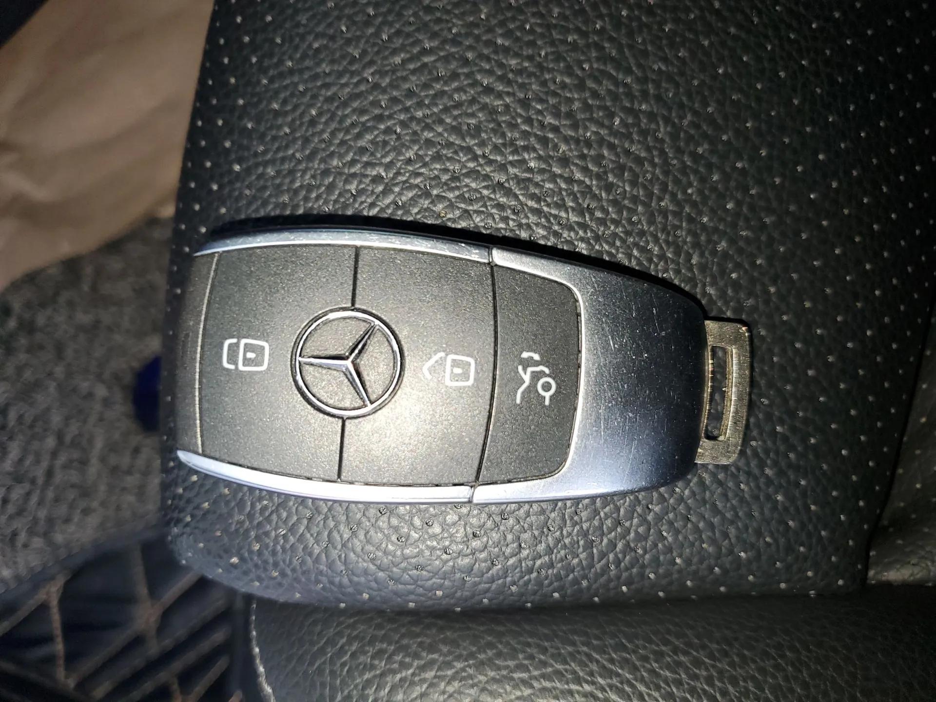 Mercedes-Benz C-Class 2019 C 260 L 4MATIC Sport Edition — миниатюра 12