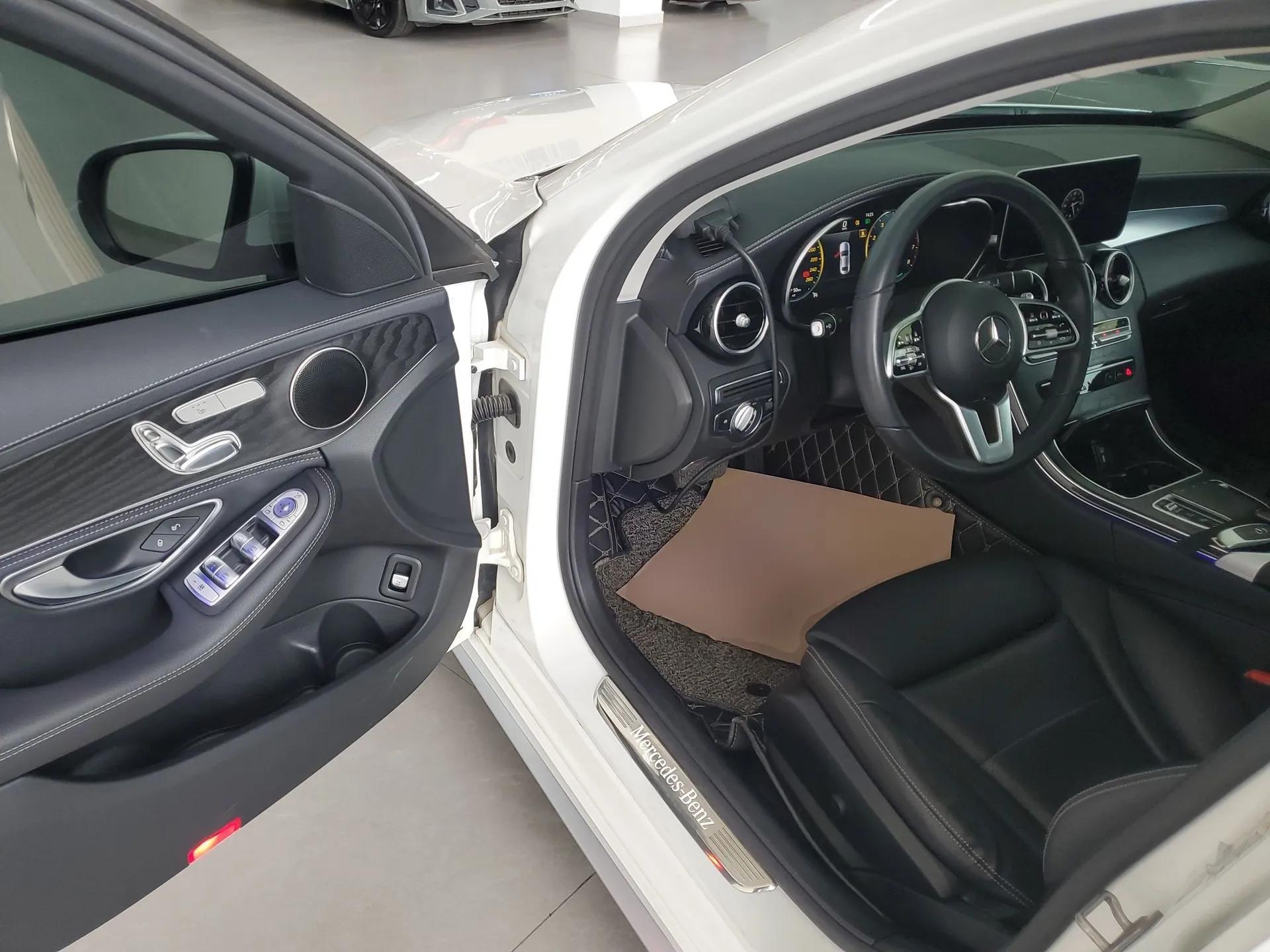 Mercedes-Benz C-Class 2019 C 260 L 4MATIC Sport Edition — миниатюра 19