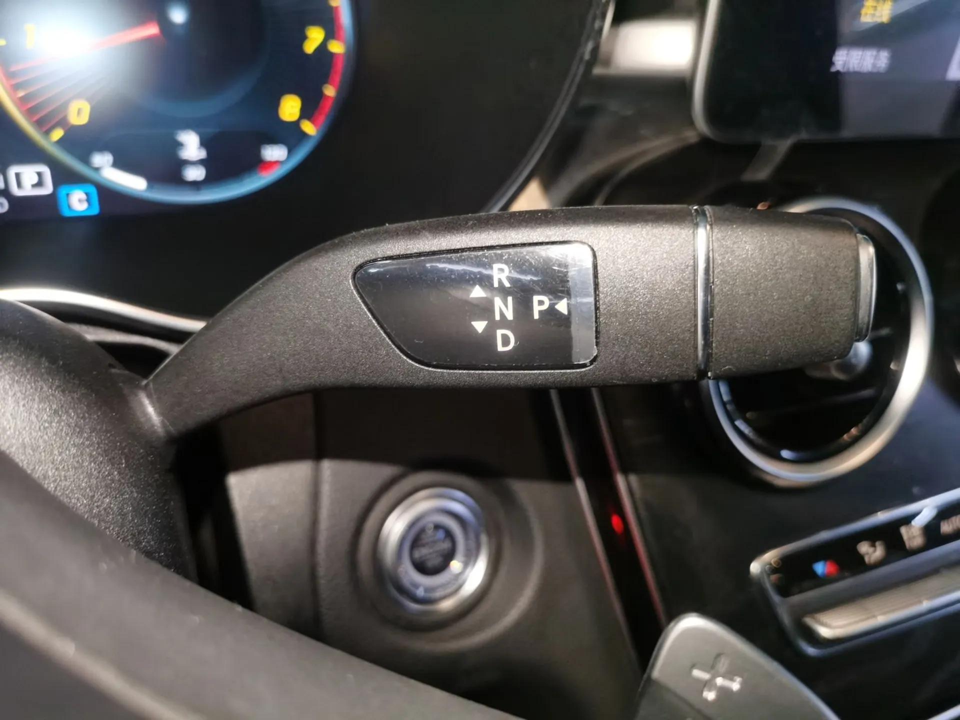 Mercedes-Benz C-Class 2020 C 200 L Fashion Edition Sport Version — миниатюра 16