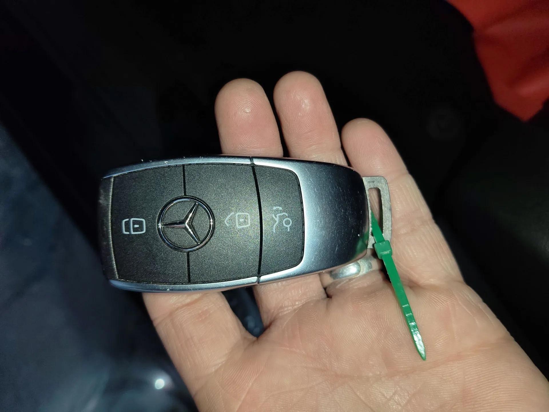 Mercedes-Benz C-Class 2021 C 260 L Sport Edition Star Collection — миниатюра 12