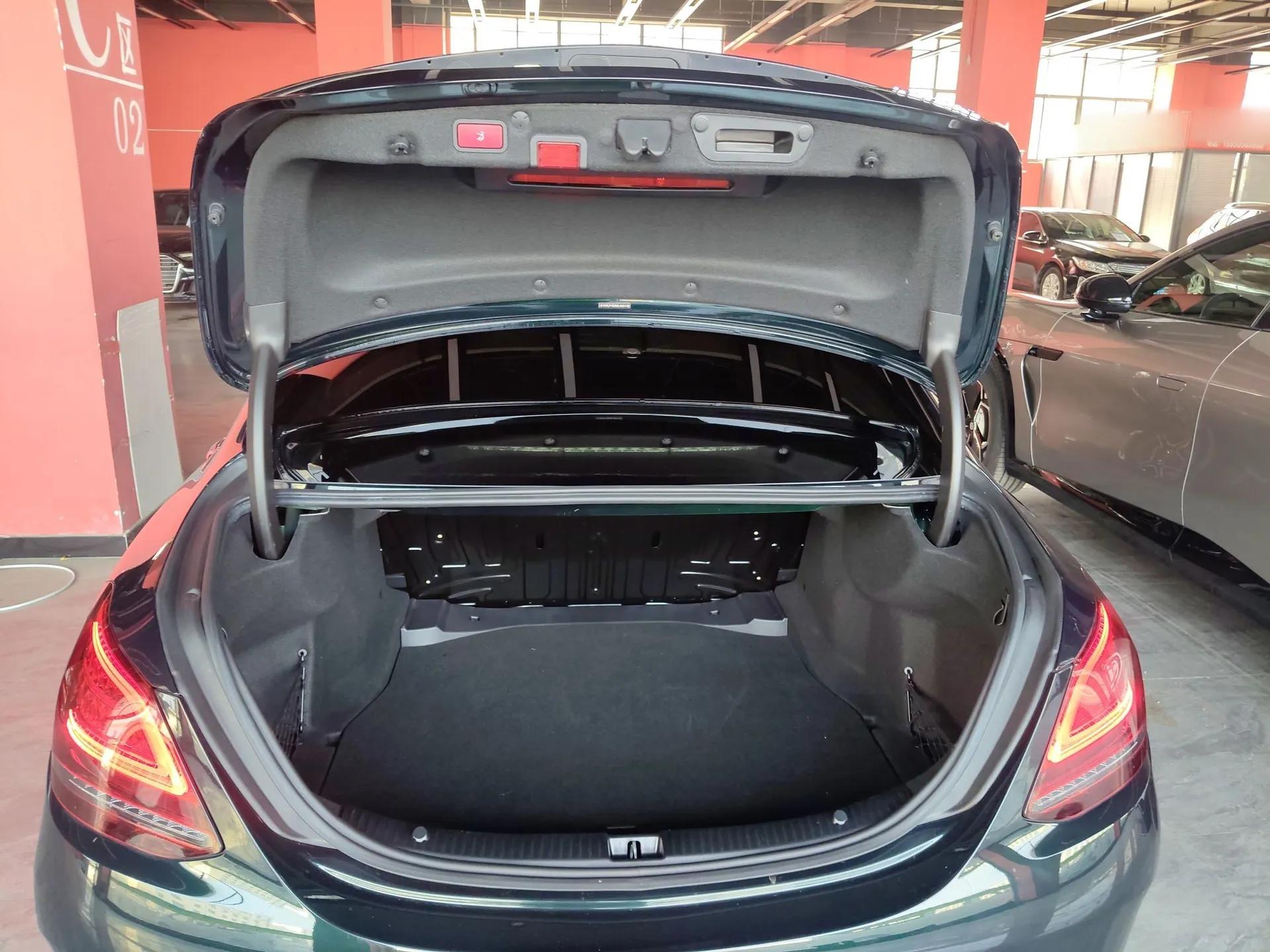 Mercedes-Benz C-Class 2021 C 260 L Sport Edition Star Collection — миниатюра 22