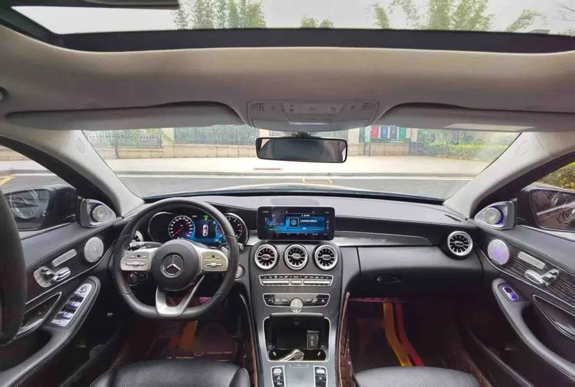 Mercedes-Benz C-Class 2021 C 260 L Sport Edition Star Collection — миниатюра 10