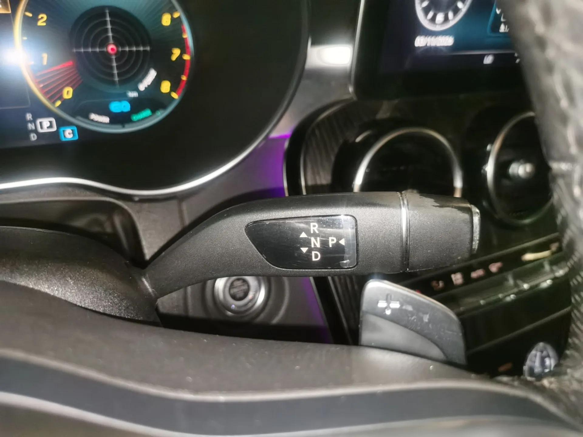 Mercedes-Benz C-Class 2021 C 260 L Sport Edition Star Collection — миниатюра 17