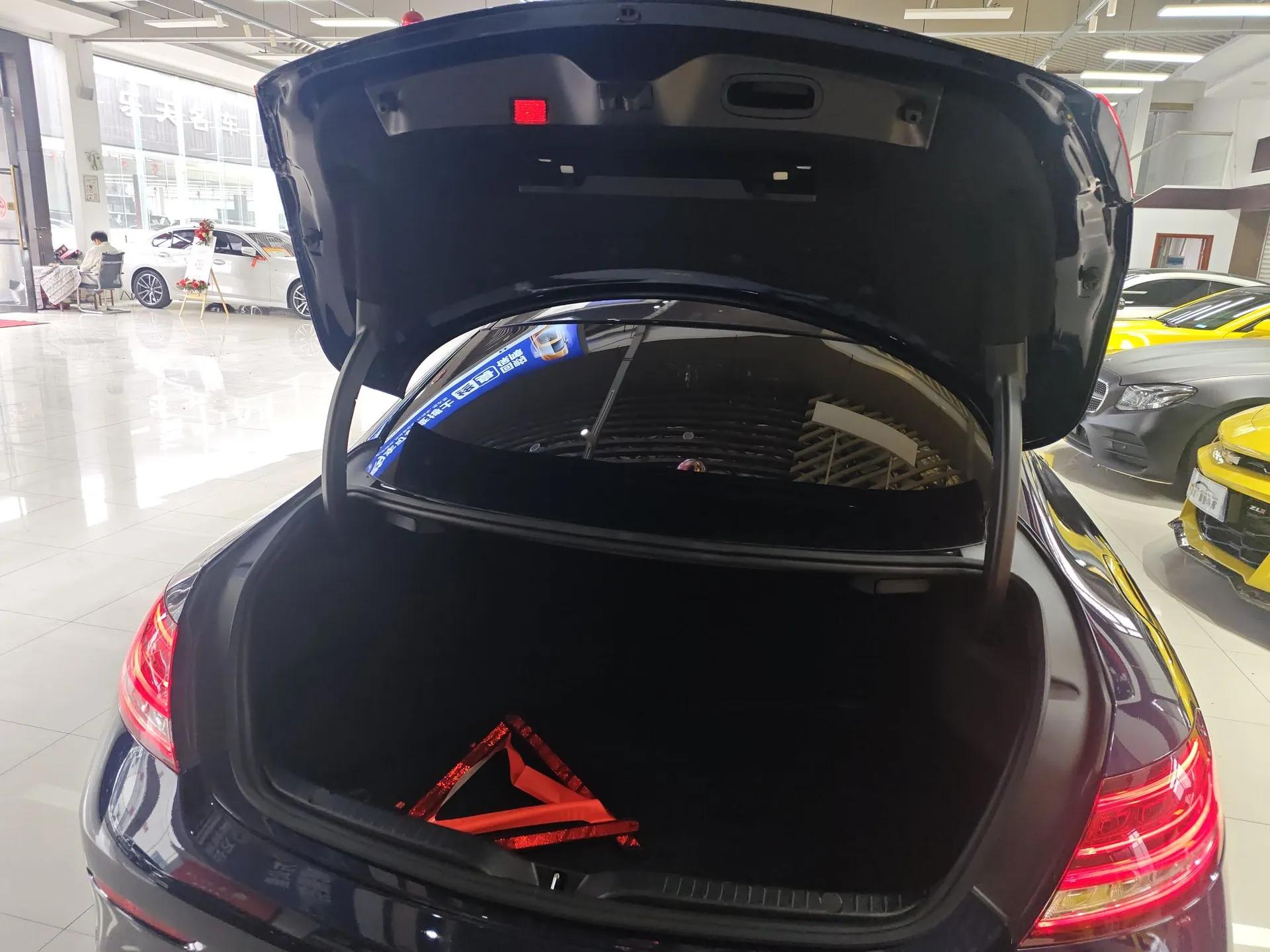 Mercedes-Benz C-Class 2022 Refreshed C 260 Coupe — миниатюра 22