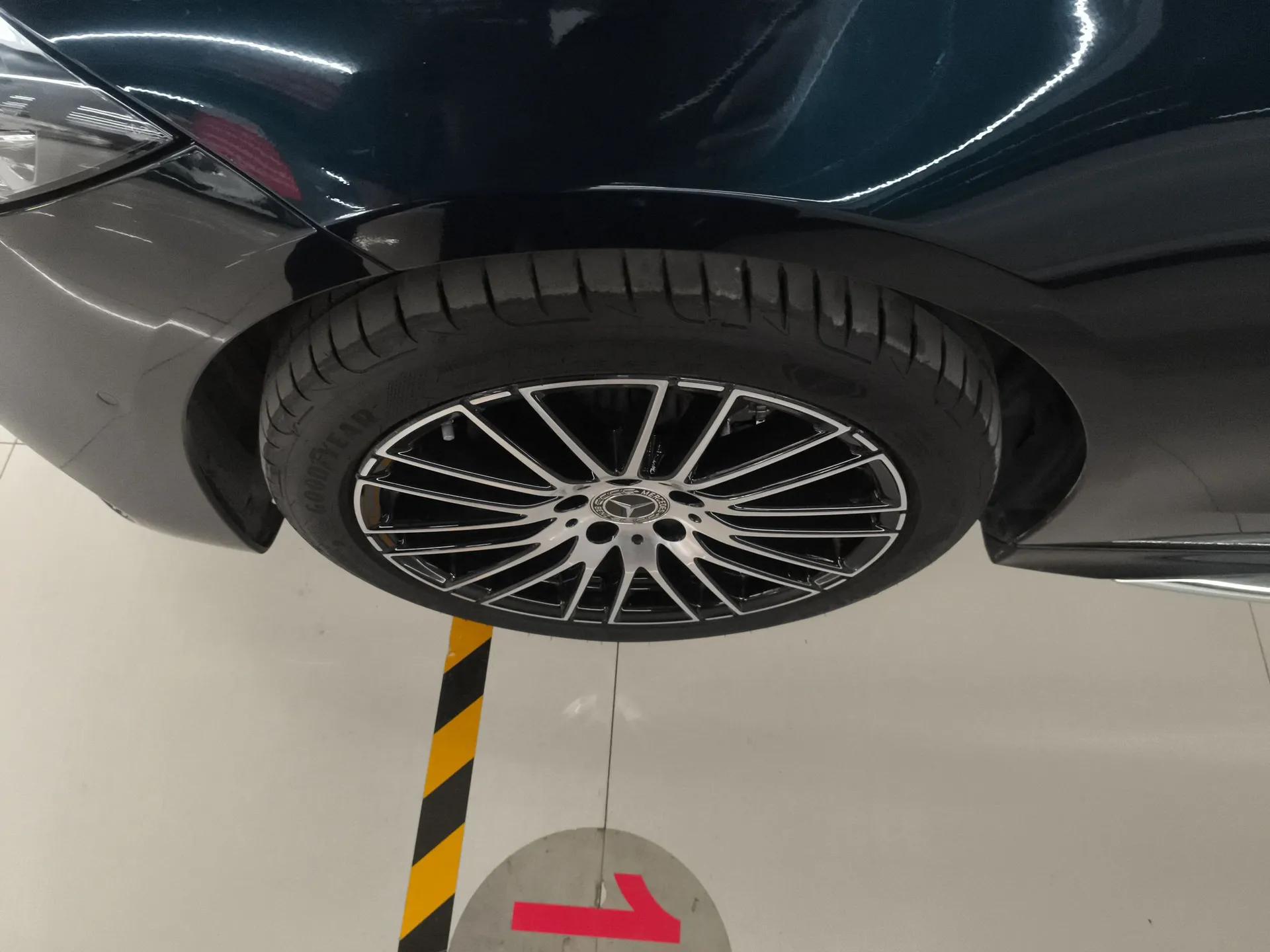 Mercedes-Benz C-Class 2023 Revised C 200 L Sport Edition — миниатюра 3