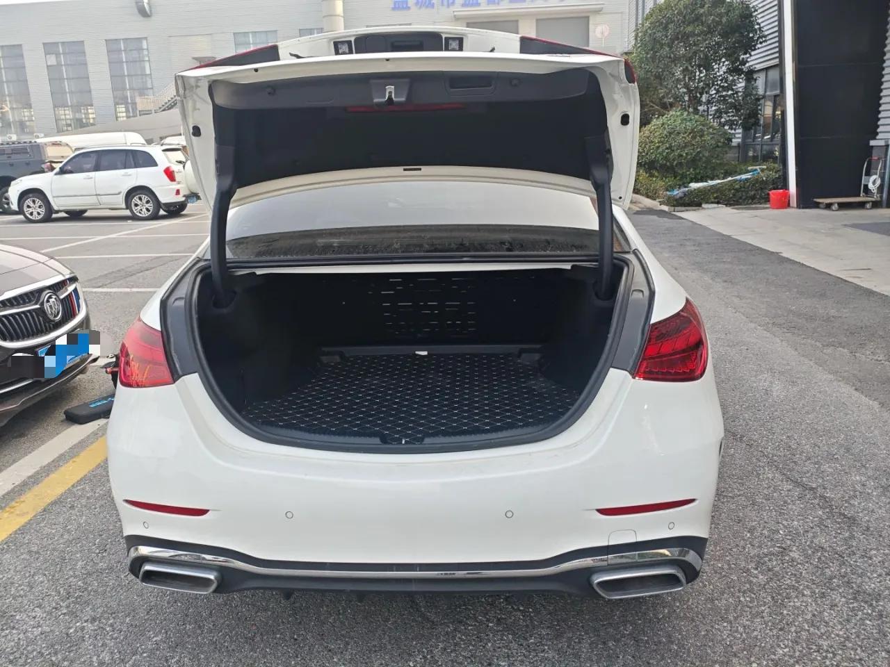 Mercedes-Benz C-Class 2023 Second Facelift C 260 L Sport Edition — миниатюра 22