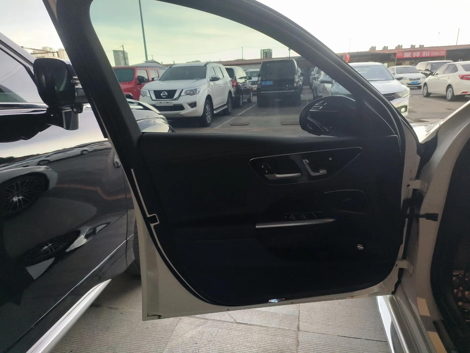 Mercedes-Benz C-Class 2023 Revised C 200 L Sport Edition — миниатюра 26