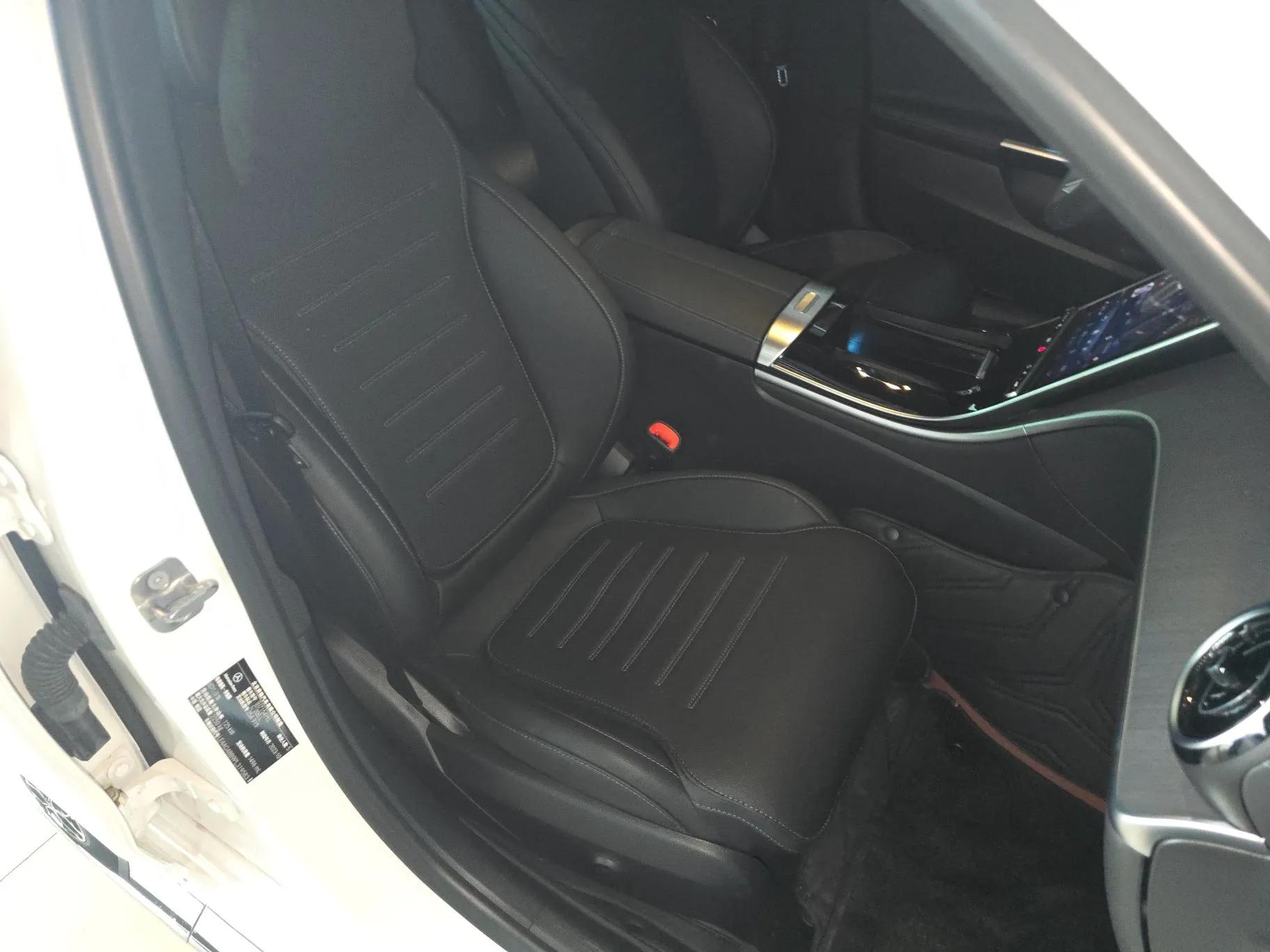 Mercedes-Benz C-Class 2024 C 200 L Sport Edition — миниатюра 23