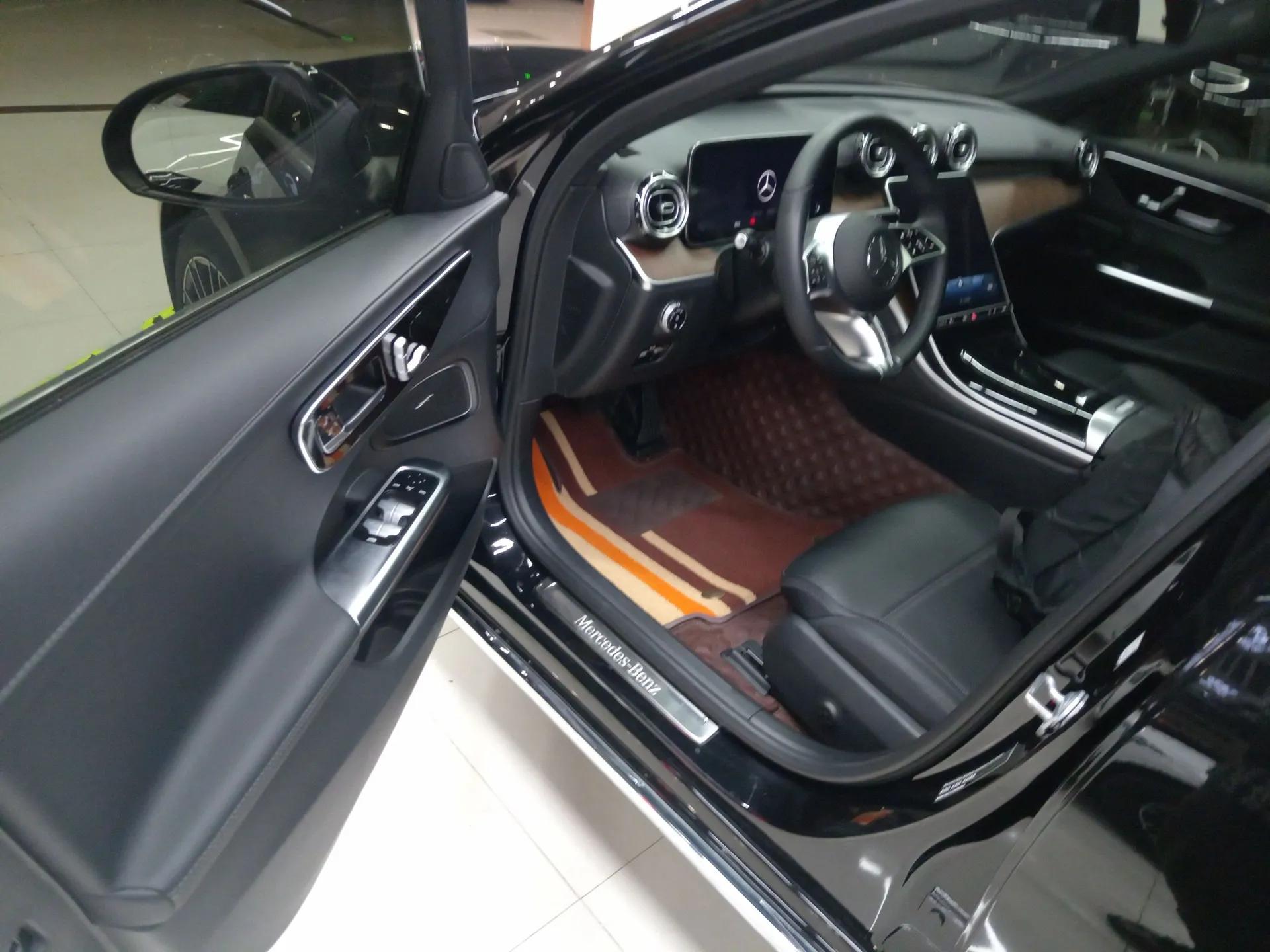 Mercedes-Benz C-Class 2022 Facelift C 260 L — миниатюра 18
