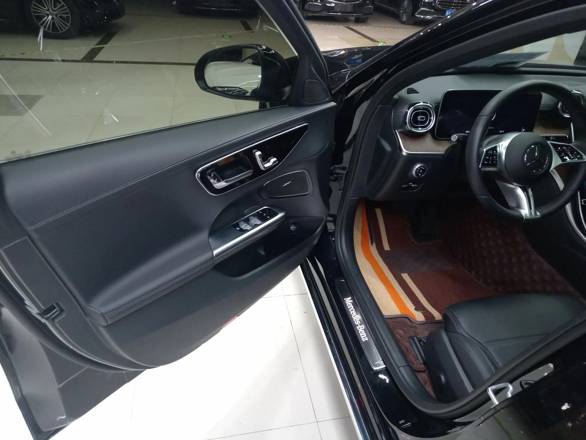 Mercedes-Benz C-Class 2022 Facelift C 260 L — миниатюра 19