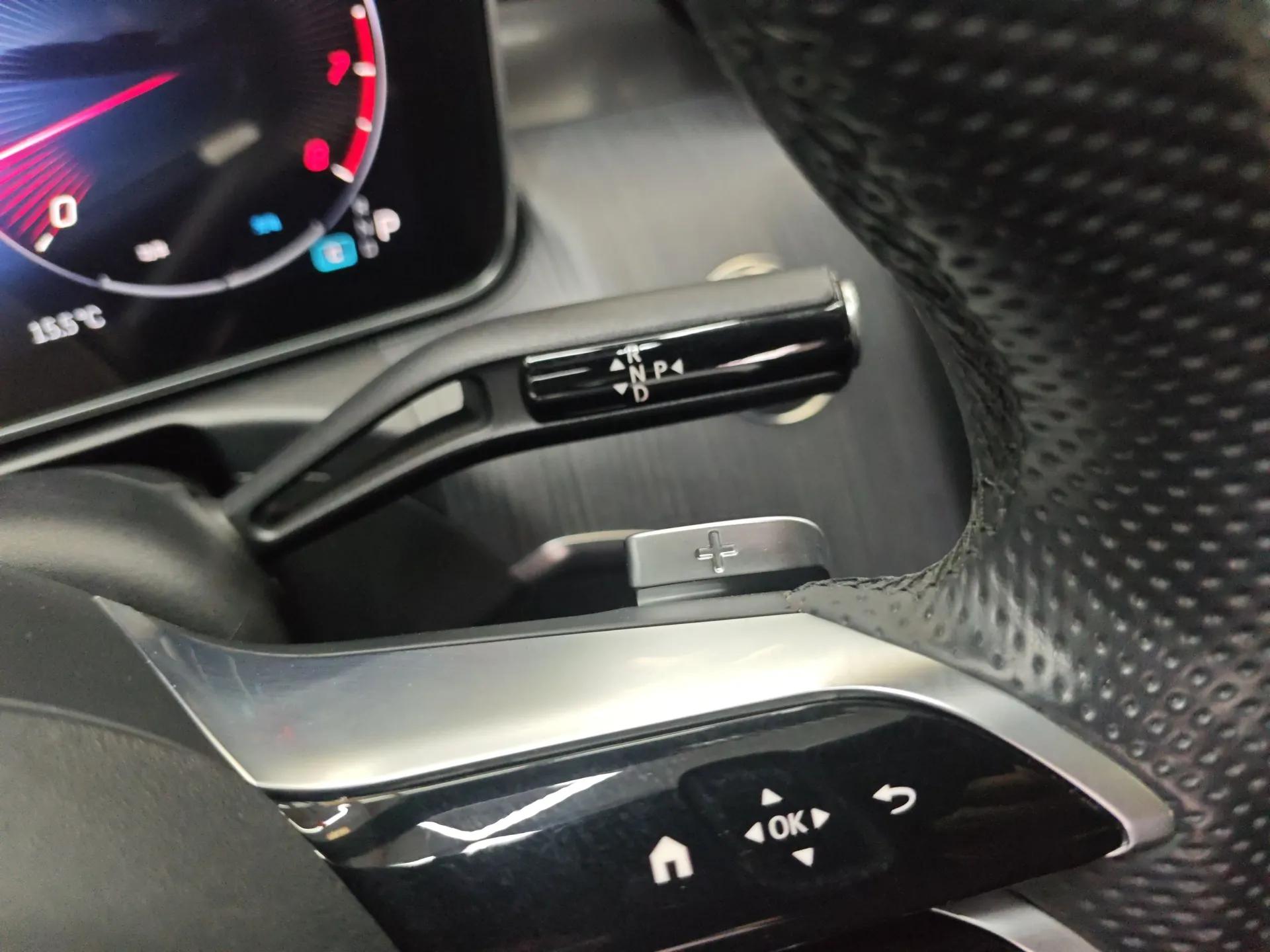 Mercedes-Benz C-Class 2023 Revised C 200 L Sport Edition — миниатюра 17