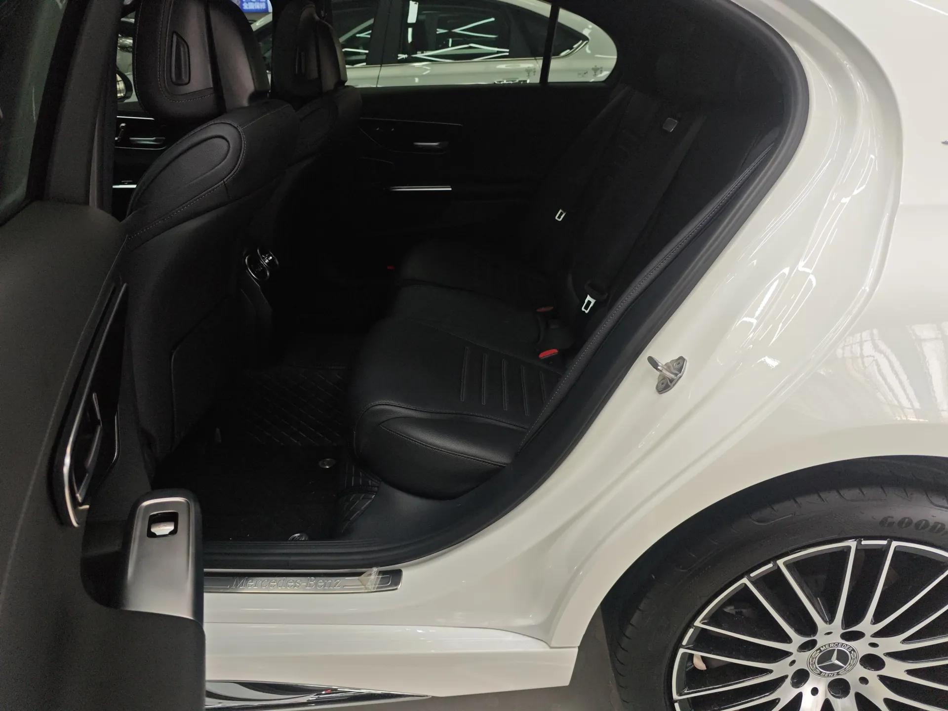 Mercedes-Benz C-Class 2023 Revised C 200 L Sport Edition — миниатюра 20