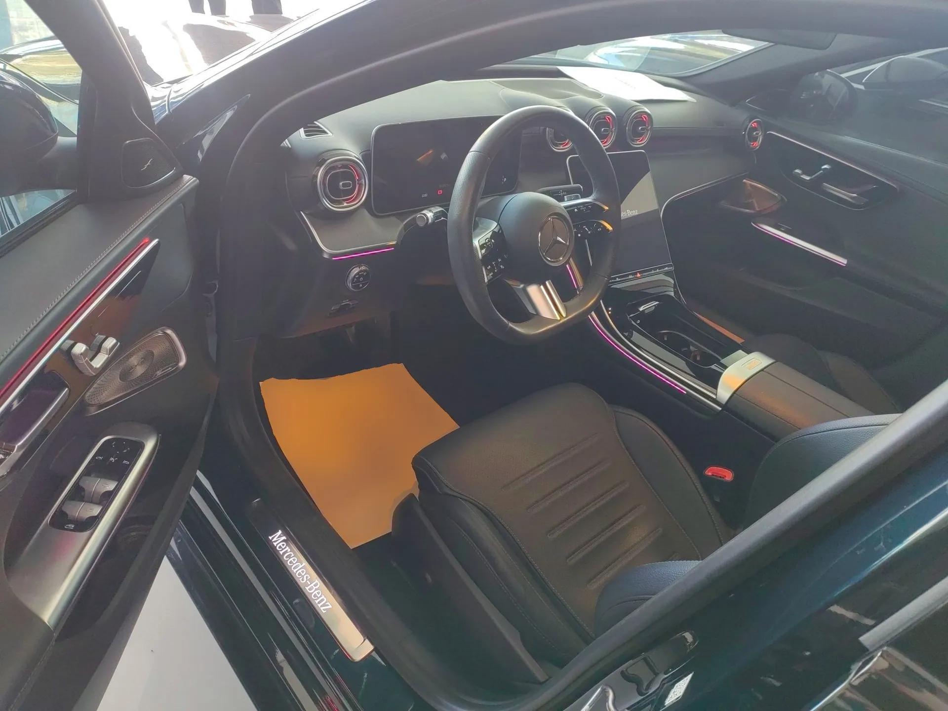 Mercedes-Benz C-Class 2023 Restyled C 260 L Night Edition Sports Version — миниатюра 18