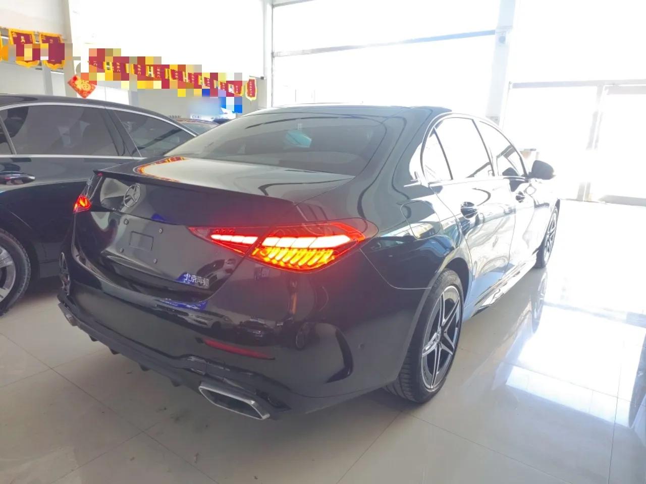 Mercedes-Benz C-Class 2023 Restyled C 260 L Night Edition Sports Version — миниатюра 4