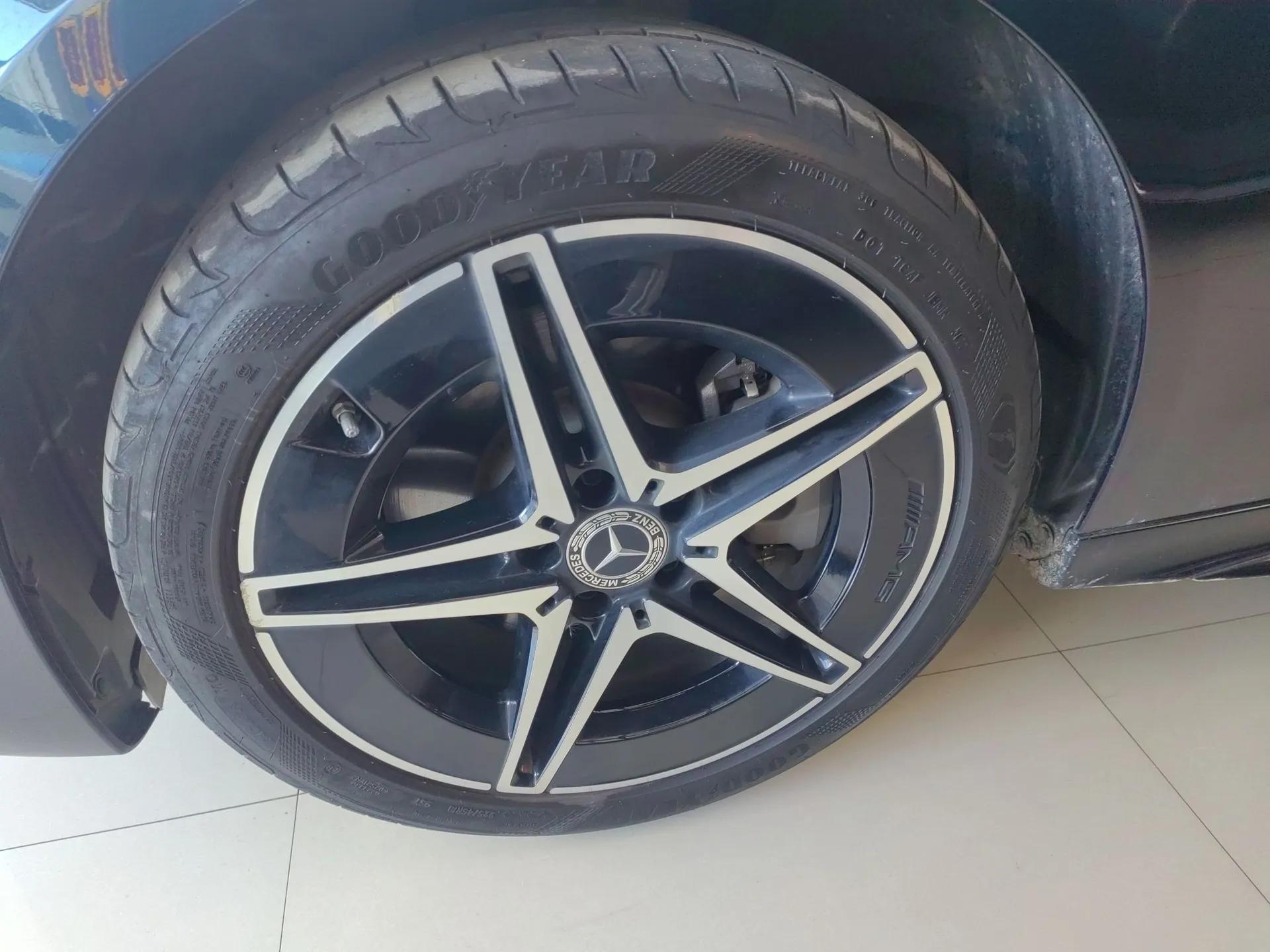 Mercedes-Benz C-Class 2023 Restyled C 260 L Night Edition Sports Version — миниатюра 9