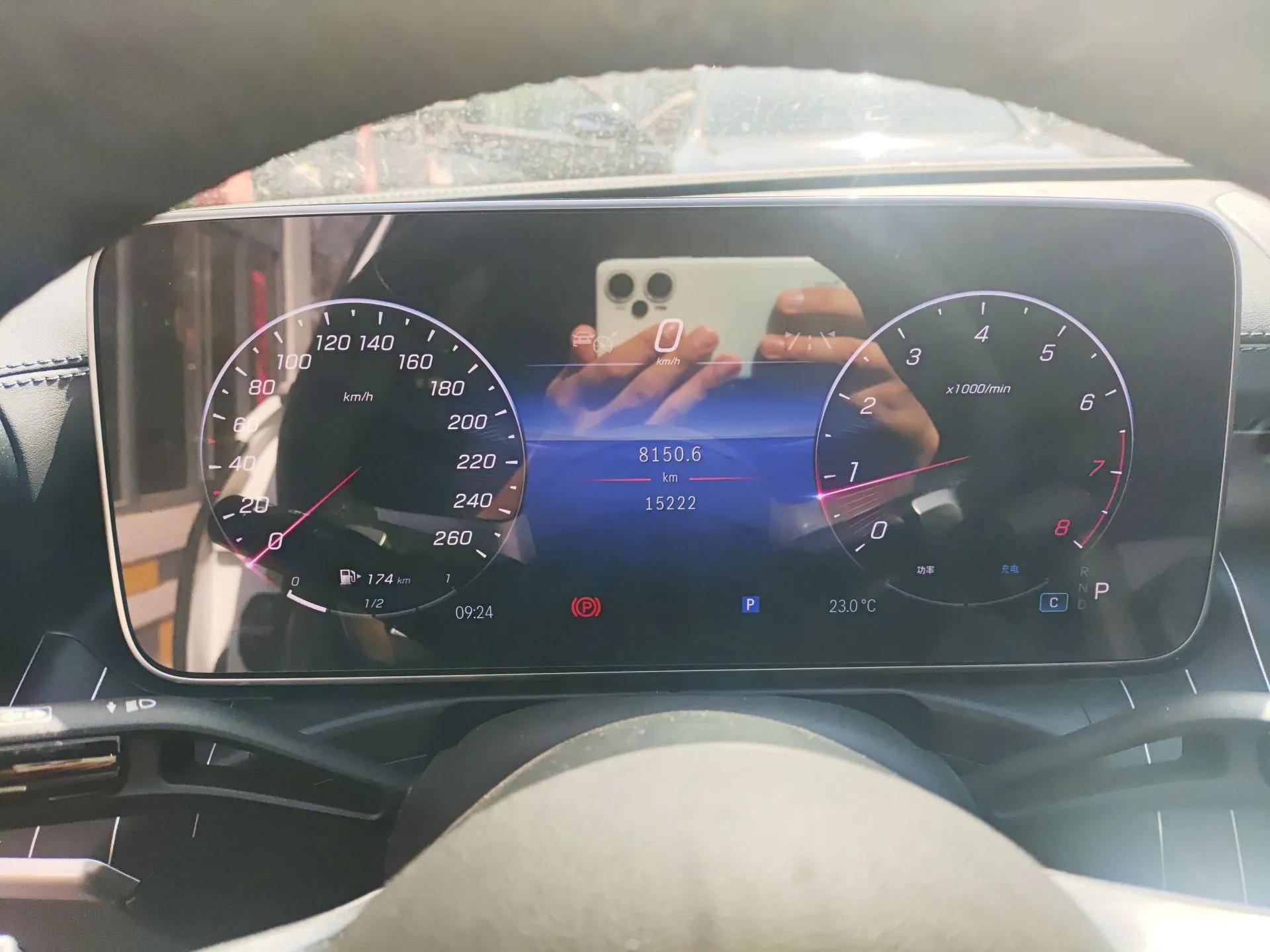 Mercedes-Benz C-Class 2024 Second Facelift C 260 L Sport Edition — миниатюра 15