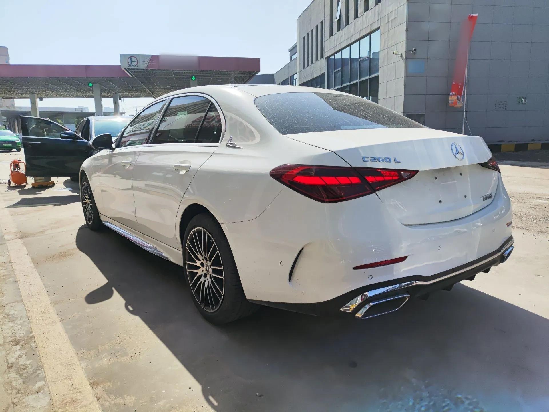 Mercedes-Benz C-Class 2024 Second Facelift C 260 L Sport Edition — миниатюра 4